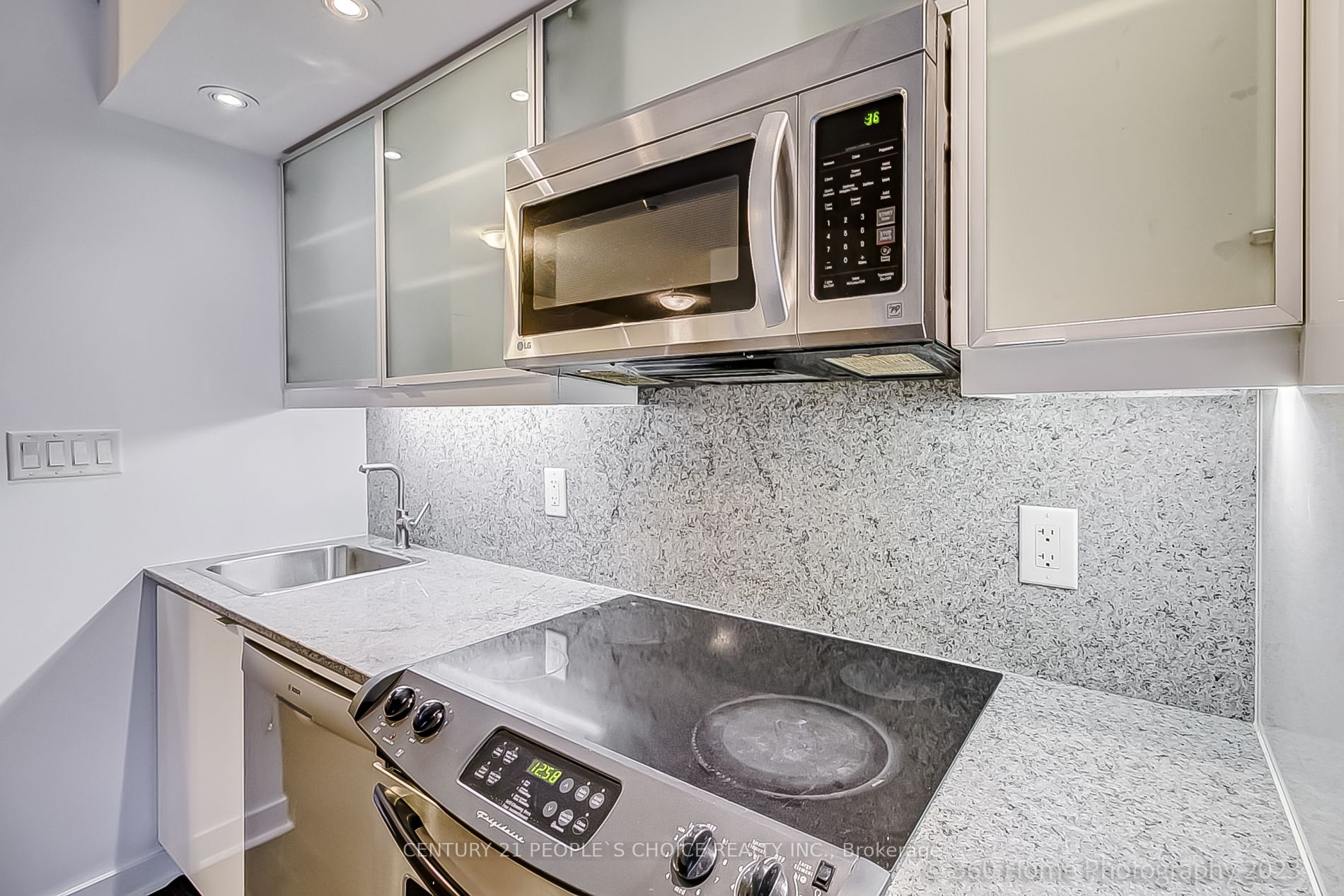 25 Telegram Mews, #3105