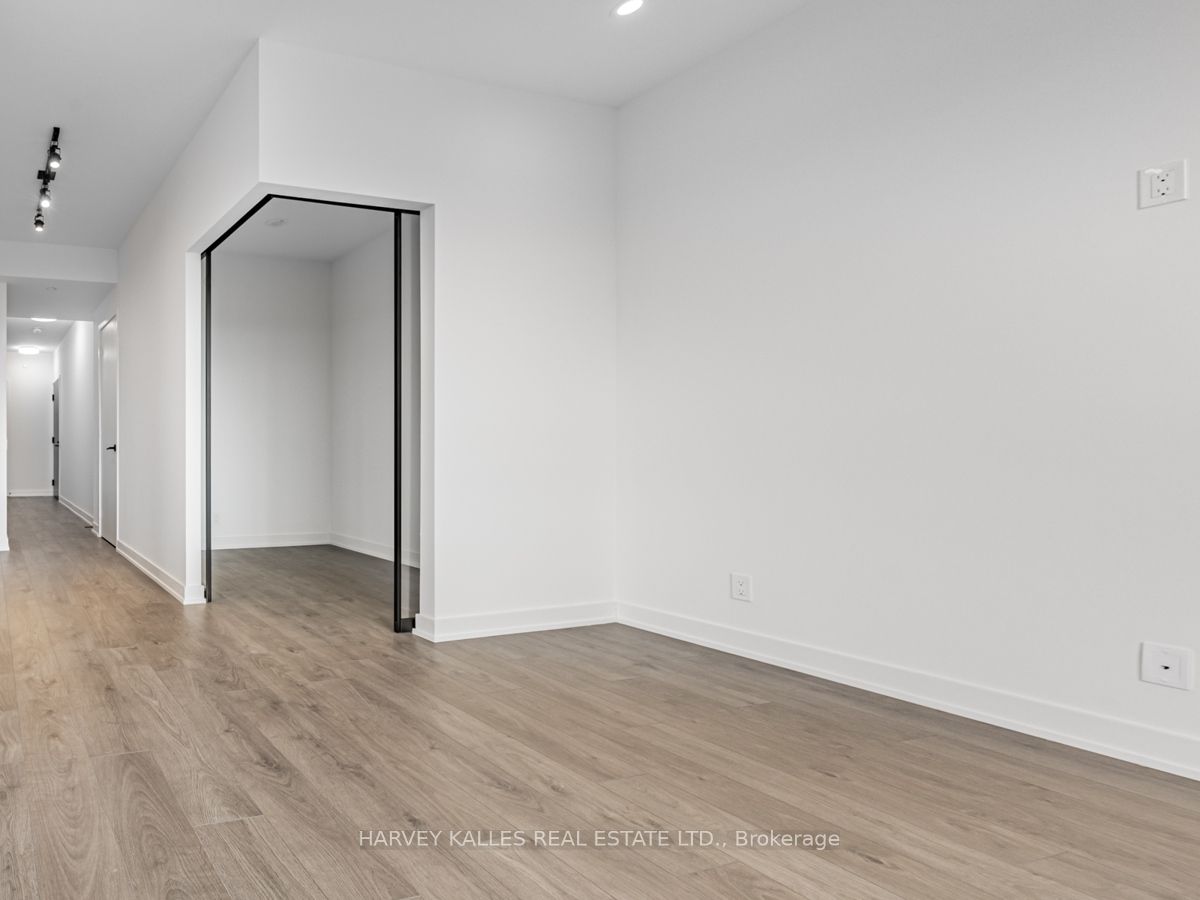 108 Peter Street, #3211