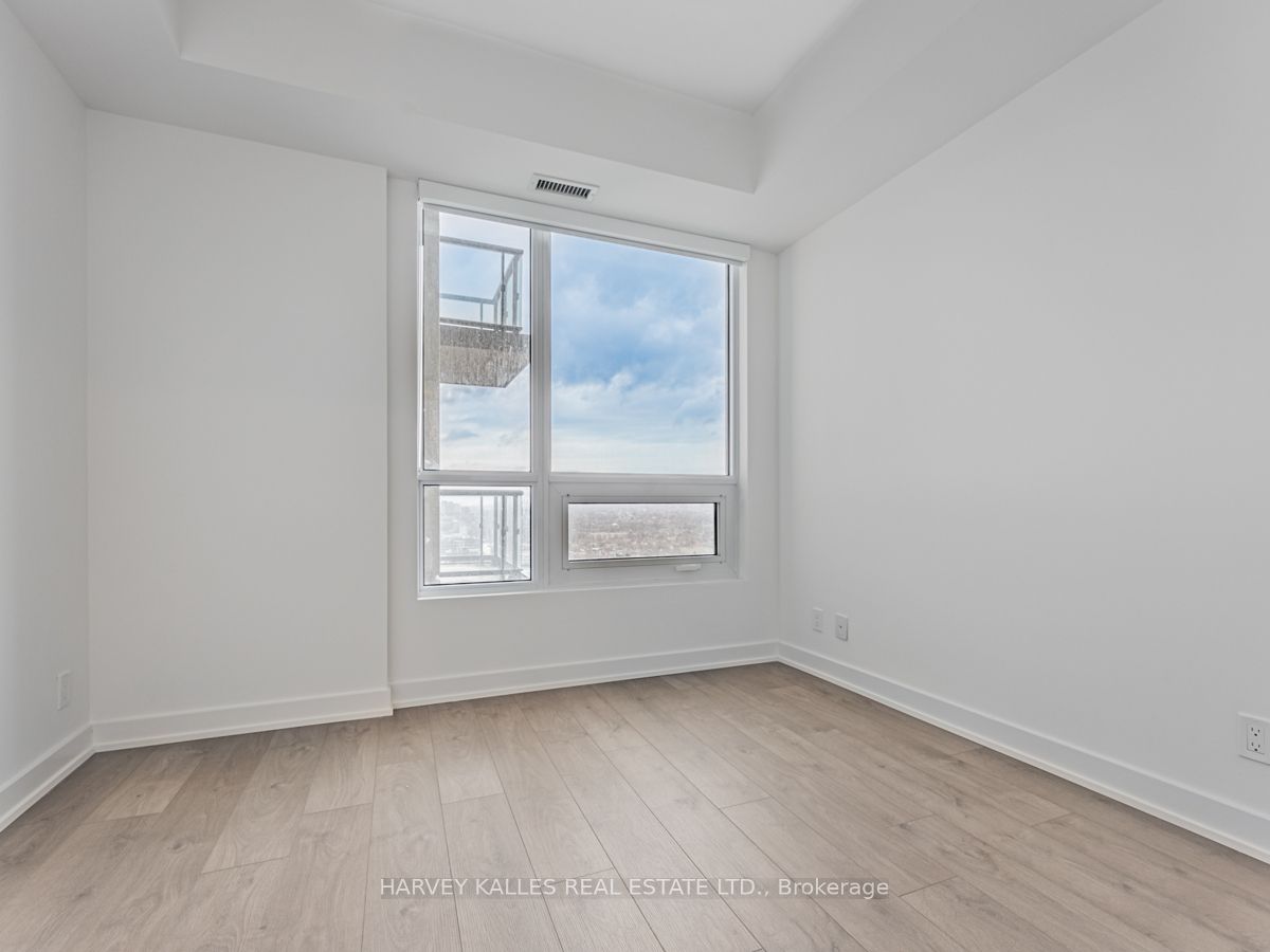 108 Peter Street, #3211
