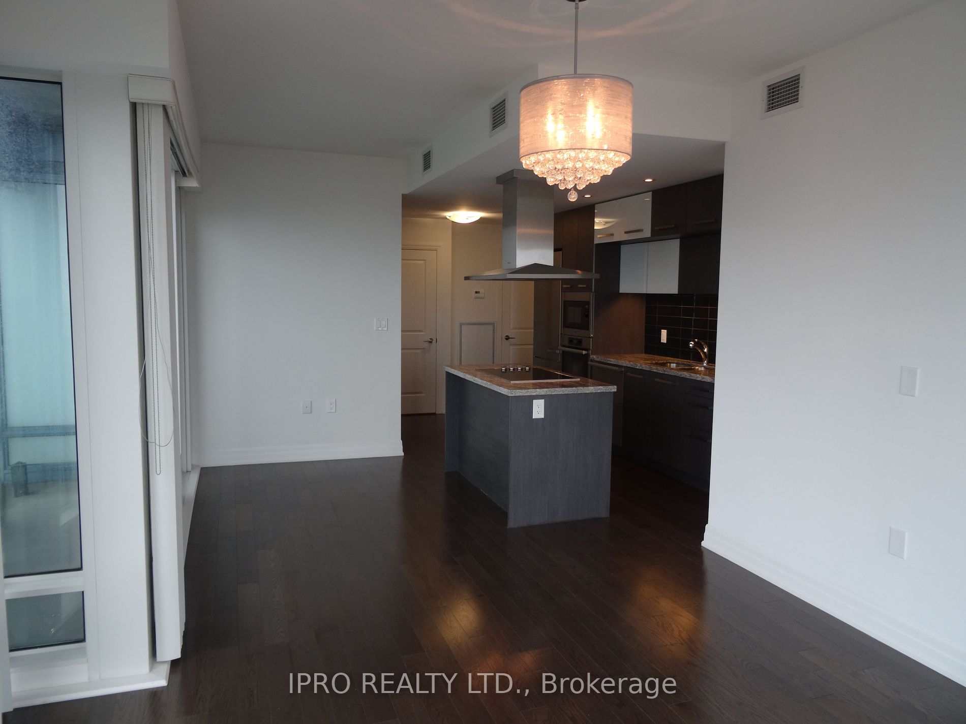 8 The Esplanade, #3711