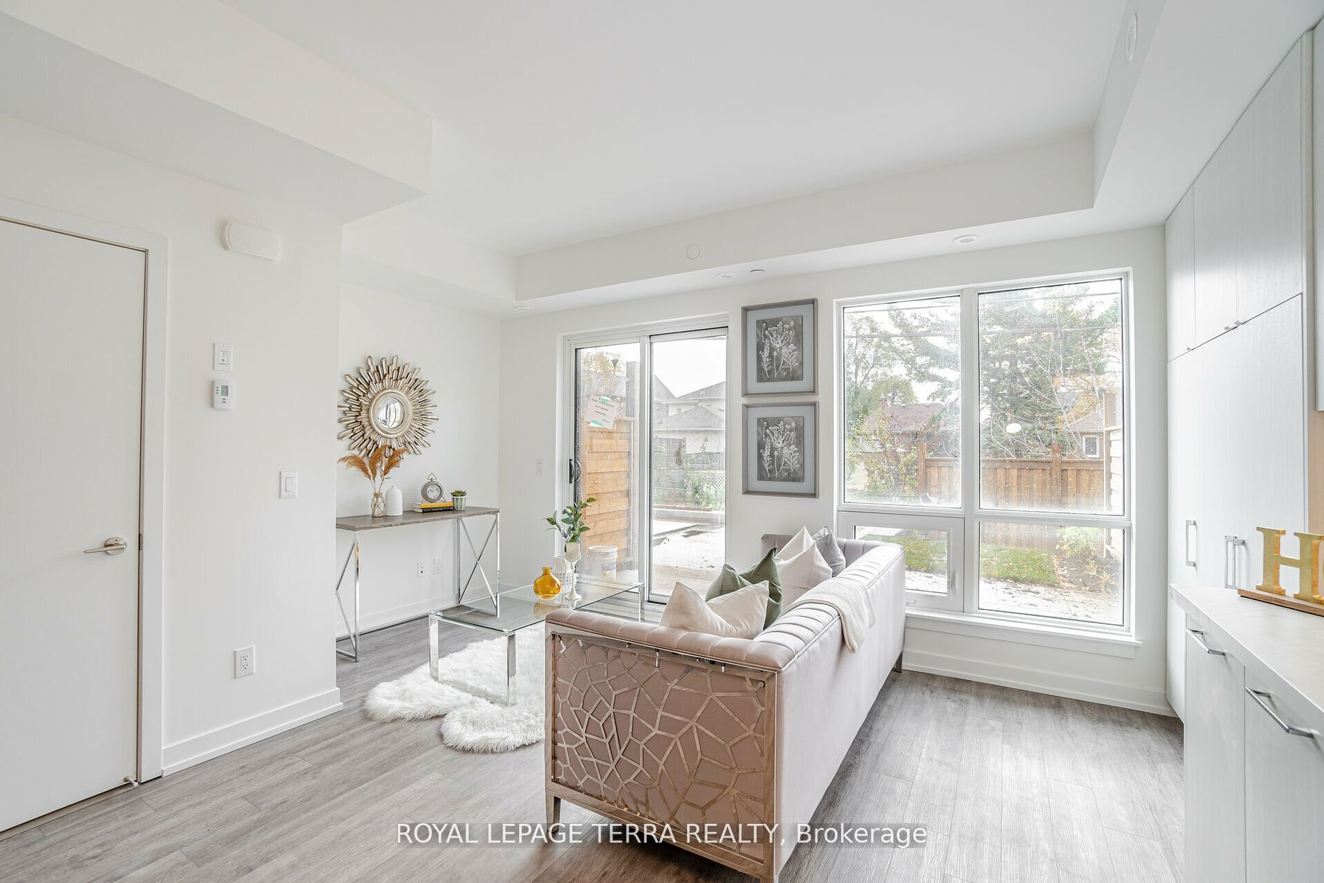 871 Sheppard Ave W, #28