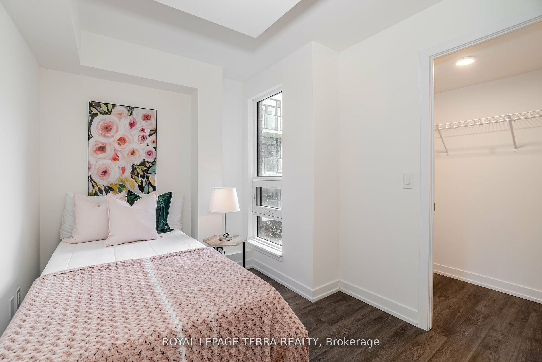 871 Sheppard Ave W, #28