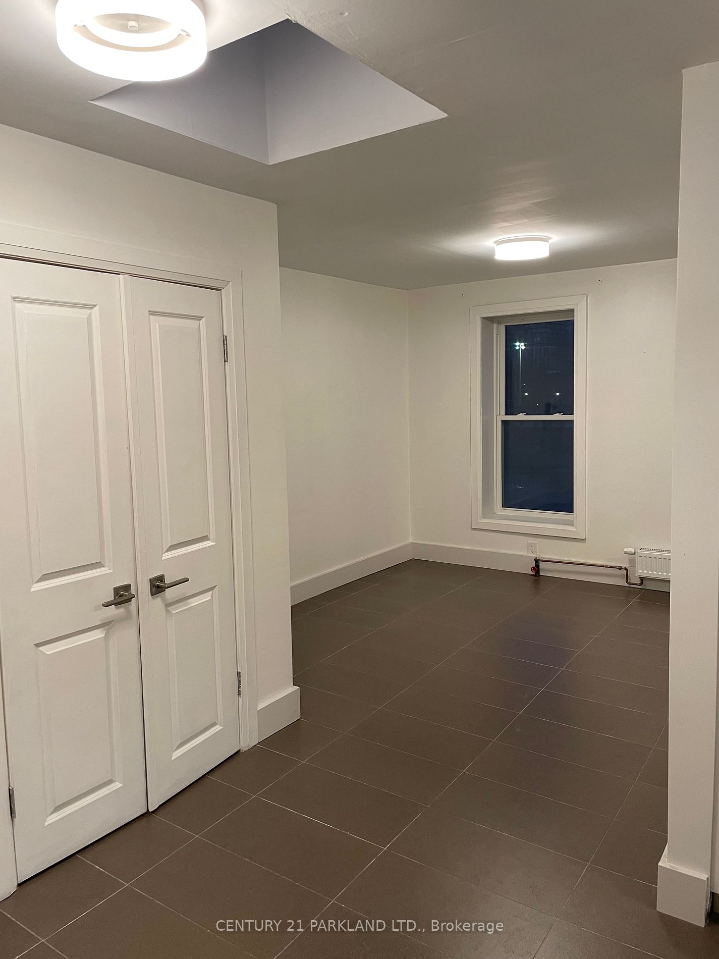 213 Queen Street E, #6