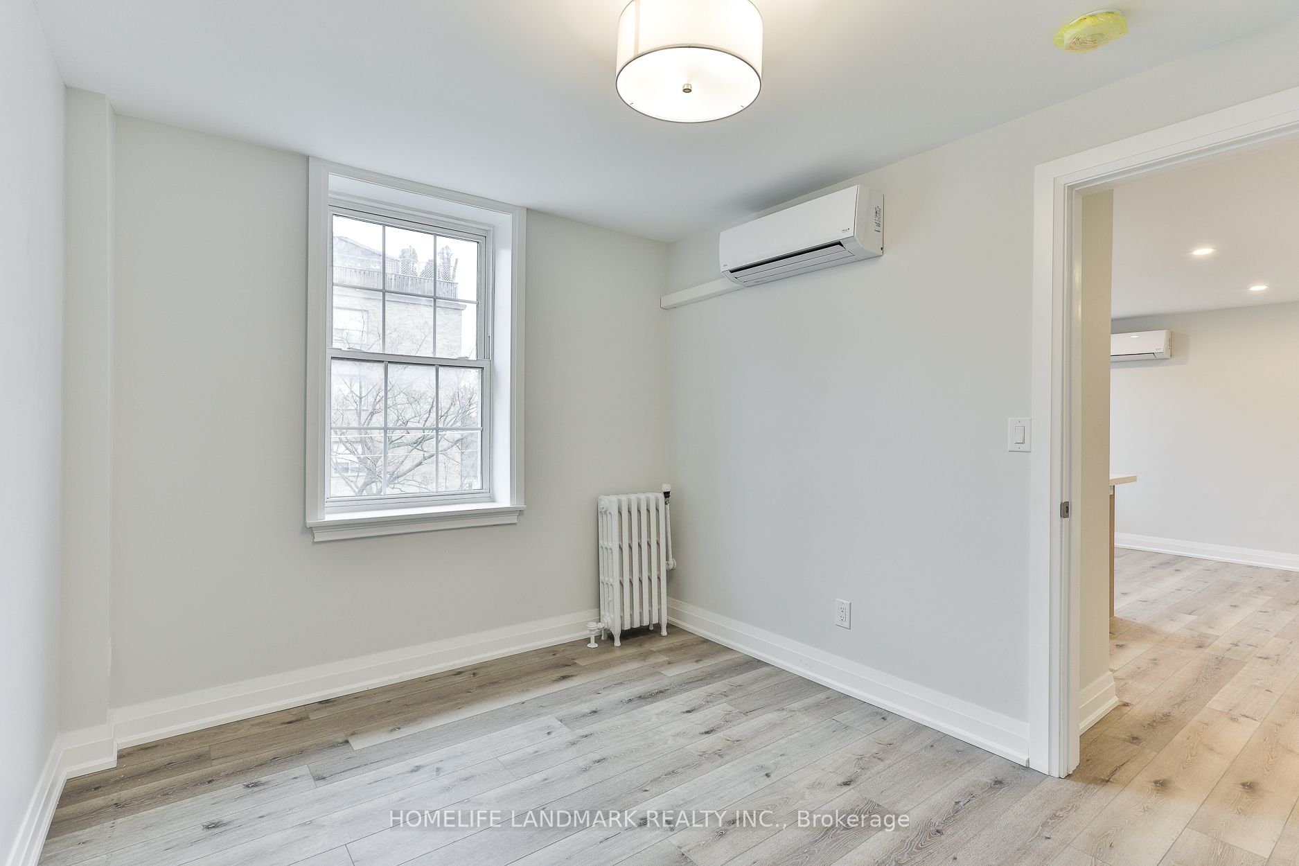 697 Eglinton Avenue W, #105