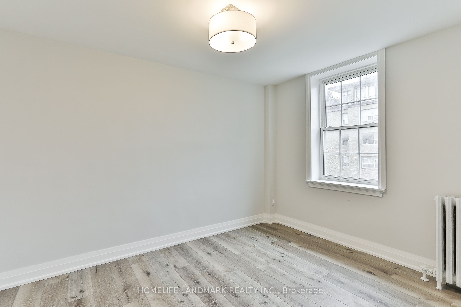 697 Eglinton Avenue W, #105