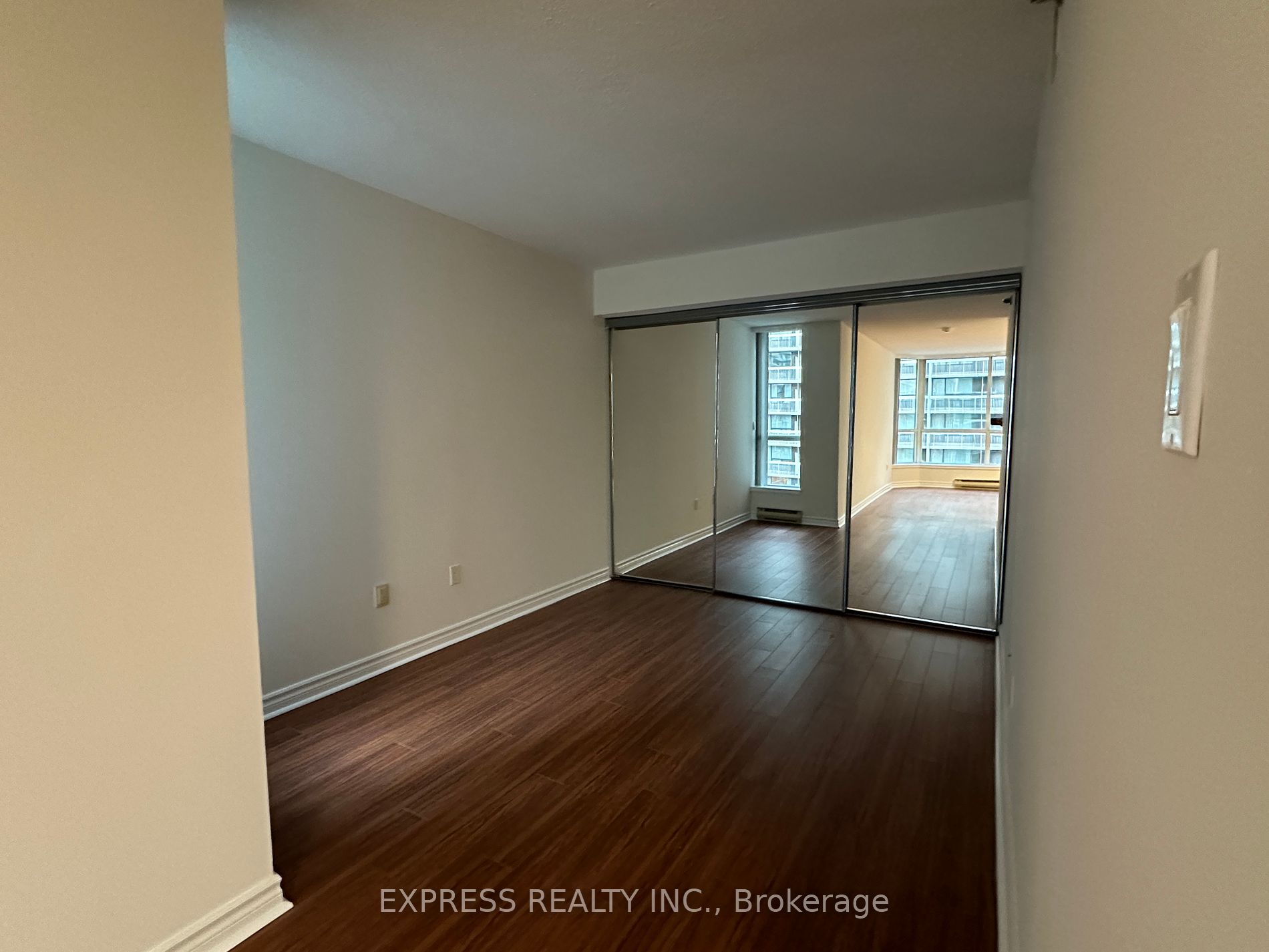 38 Elm Street #1505