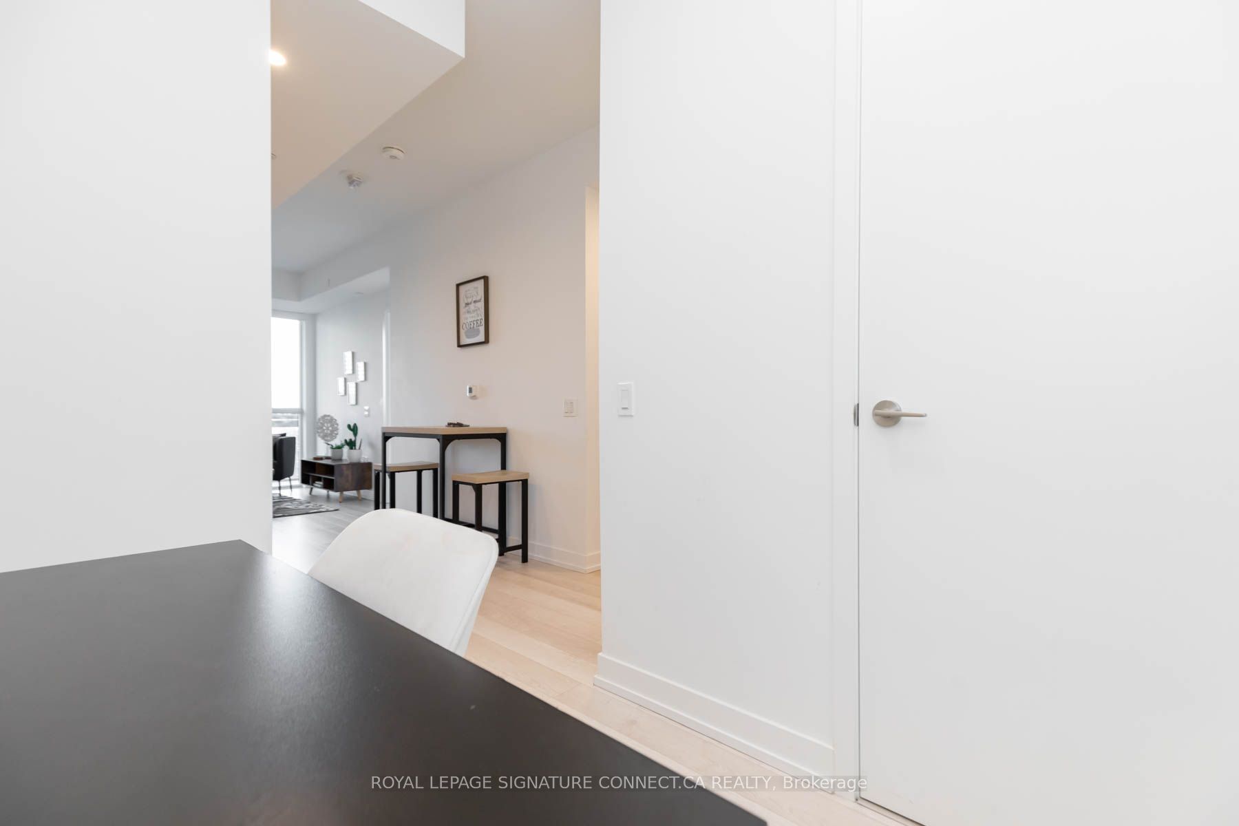 39 Roehampton Avenue, #1101