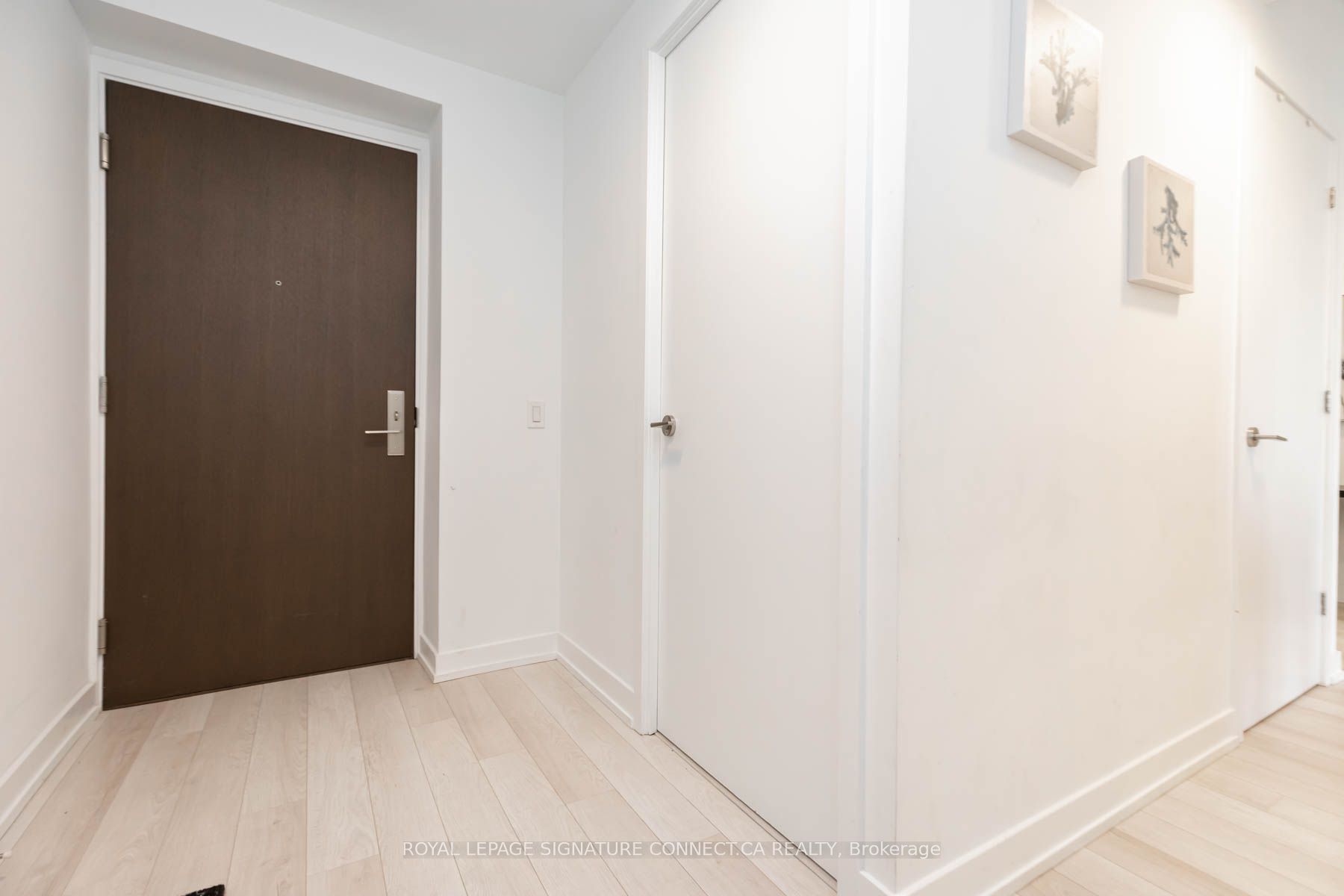 39 Roehampton Avenue, #1101