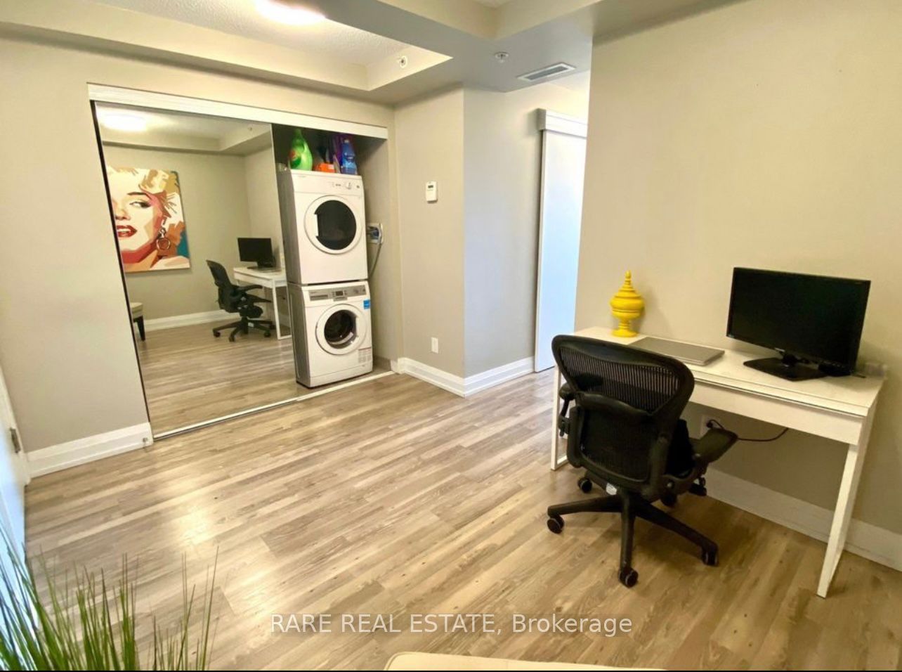555 Wilson Avenue, #E1305