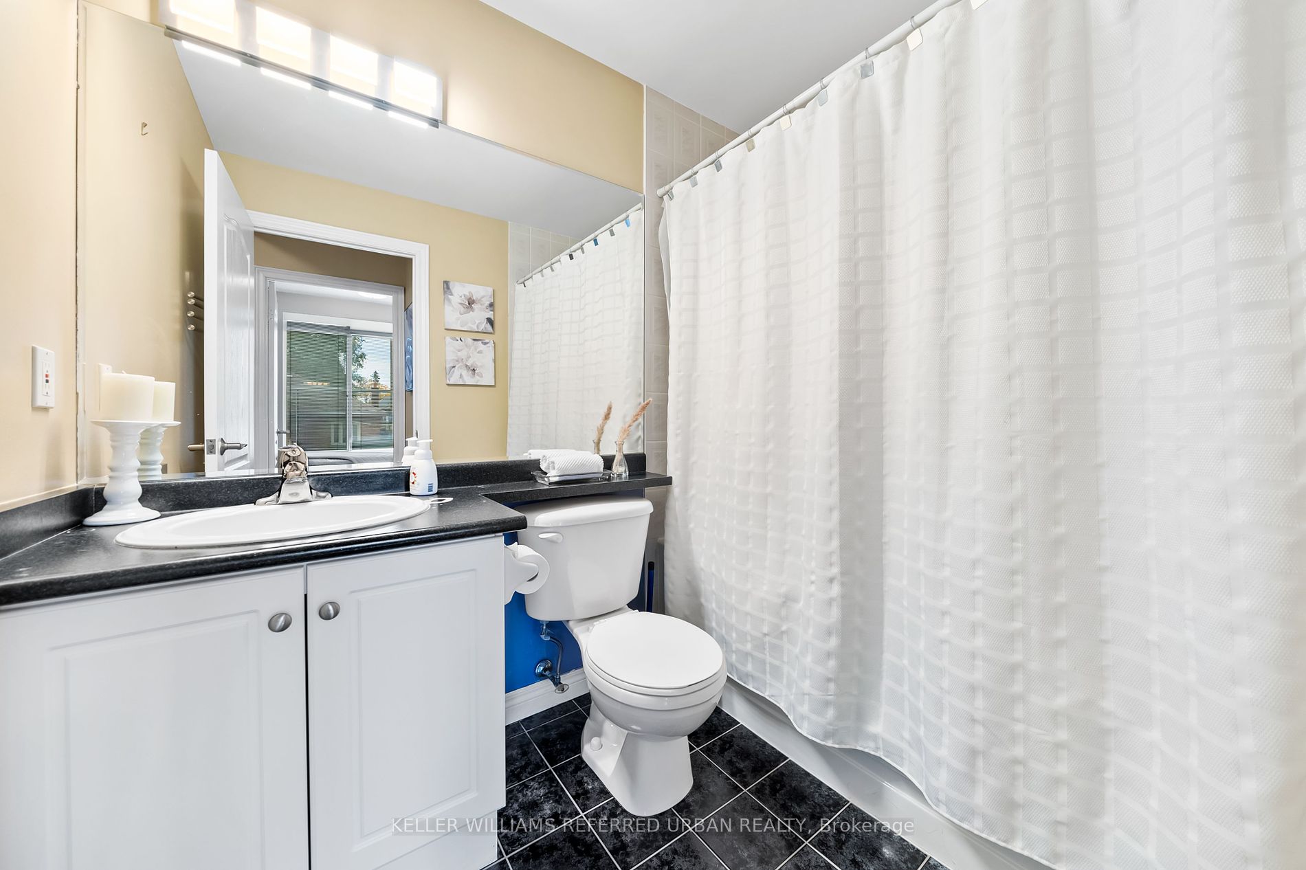 2 Edith Drive, #207