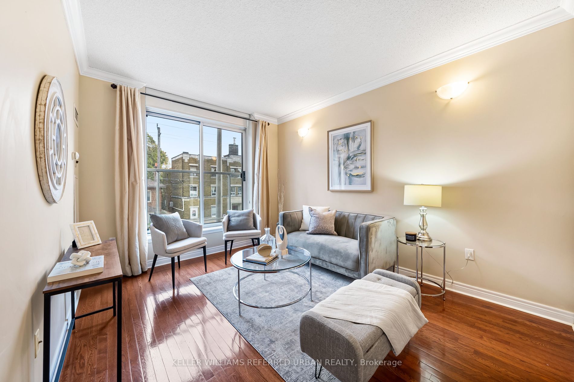 2 Edith Drive, #207