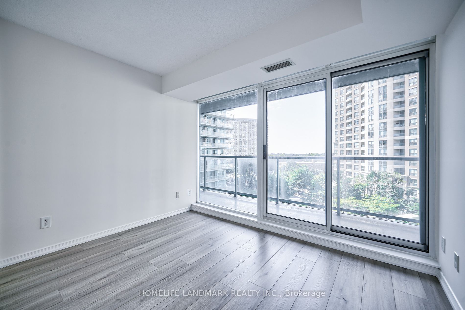 5508 Yonge St, #505
