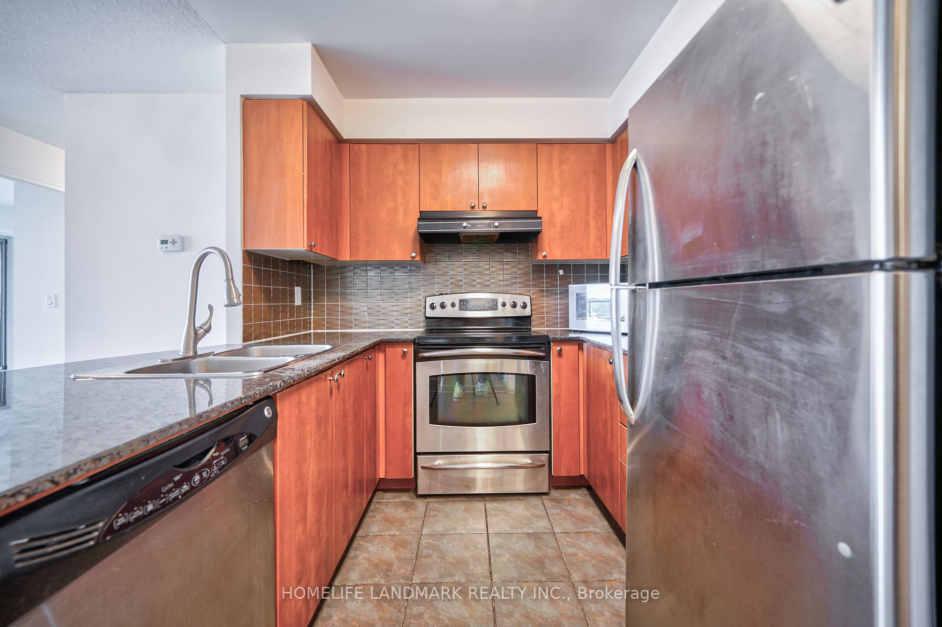 5508 Yonge St, #505