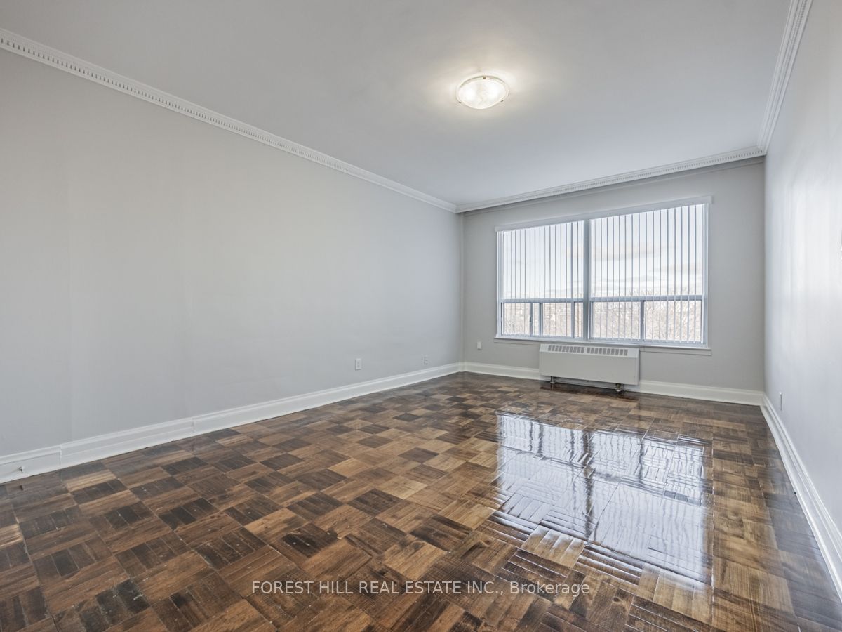 780 Eglinton Ave W, #603