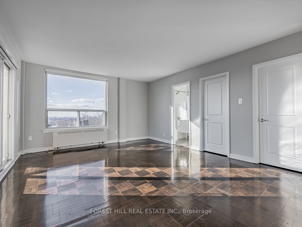 780 Eglinton Ave W, #606