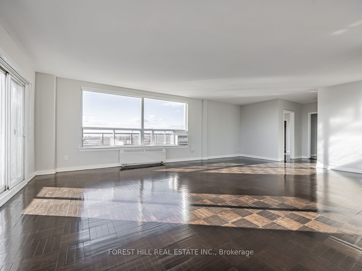 780 Eglinton Ave W, #606