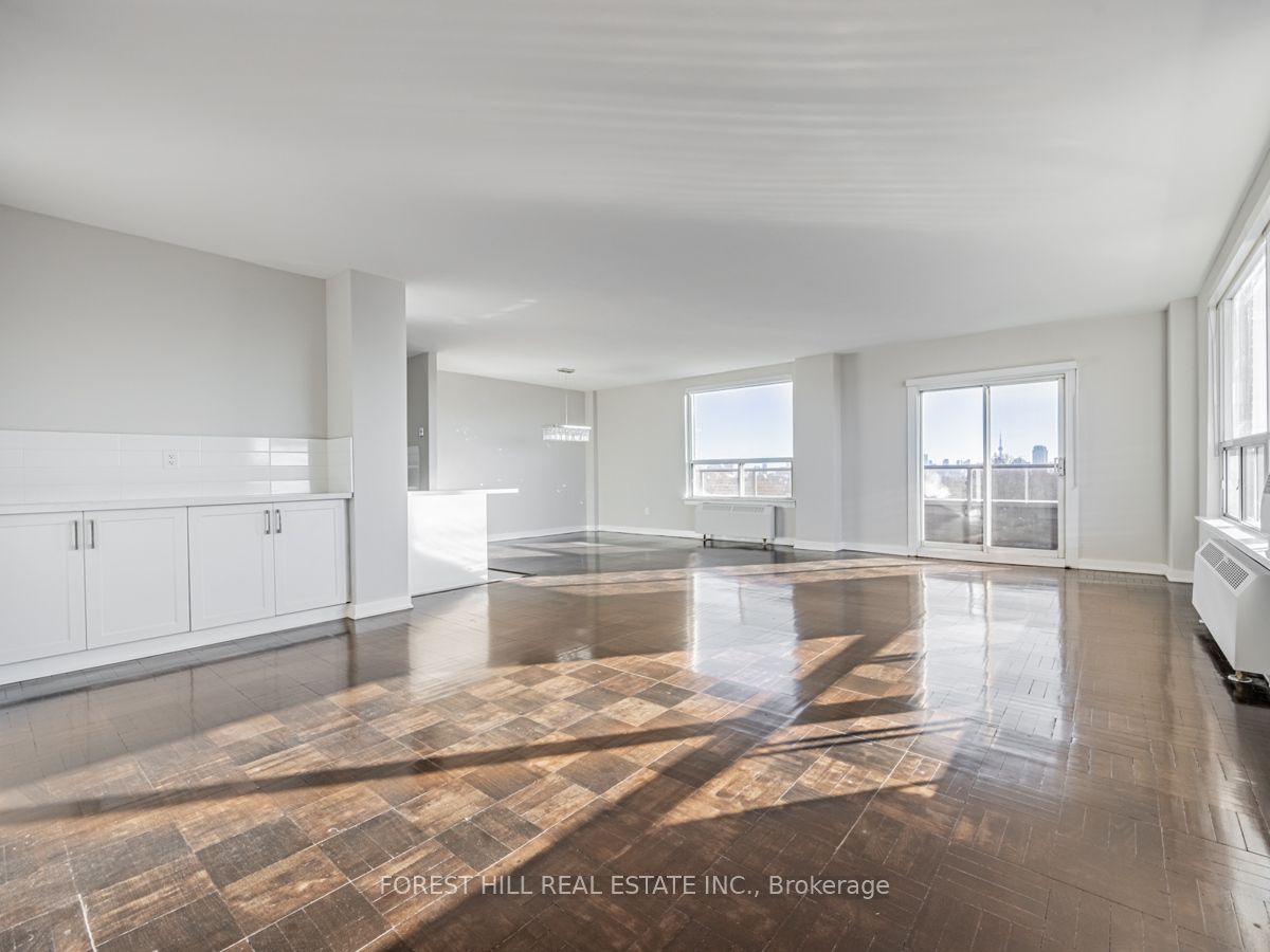 780 Eglinton Ave W, #606