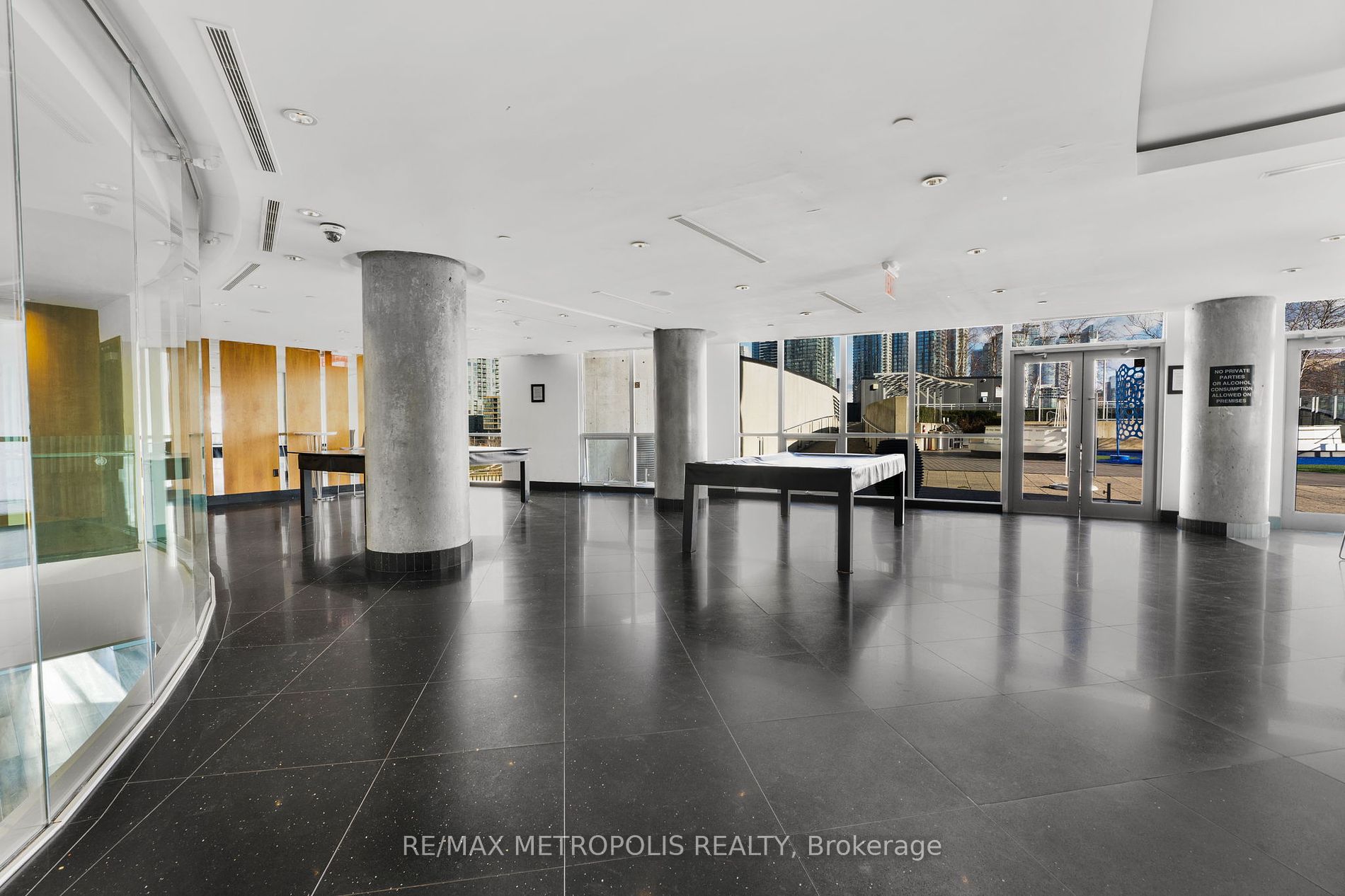 38 Dan Leckie Way, #1909