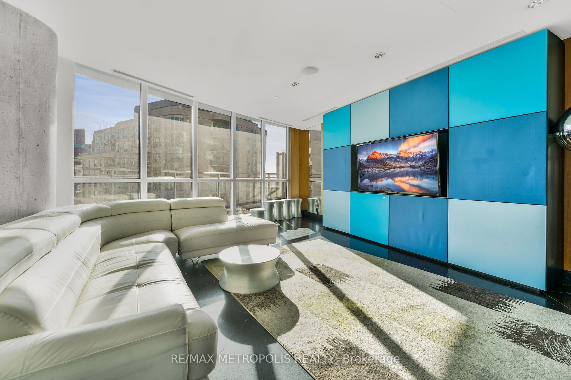 38 Dan Leckie Way, #1909