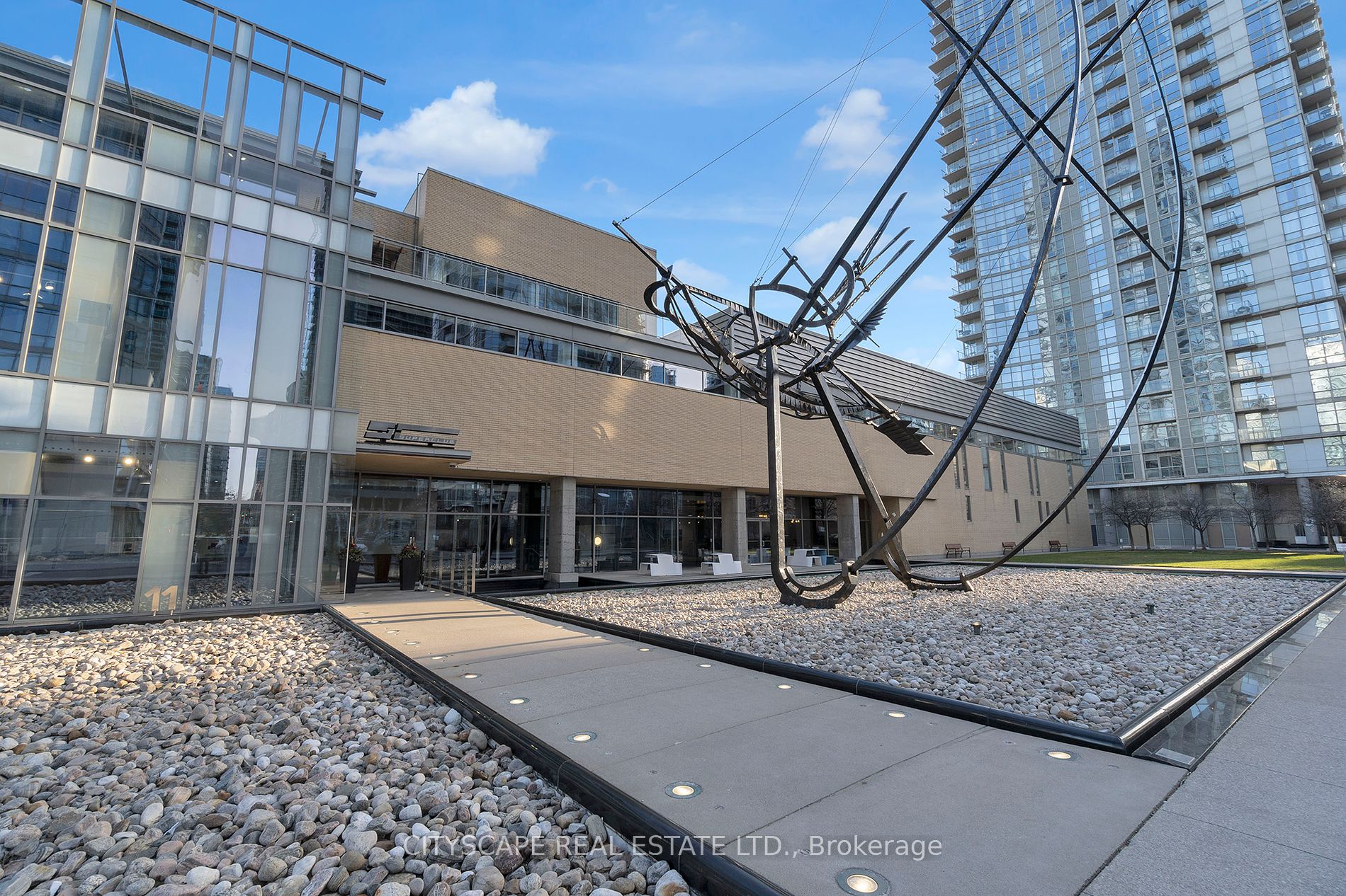 3 Navy Wharf Court N, #2308