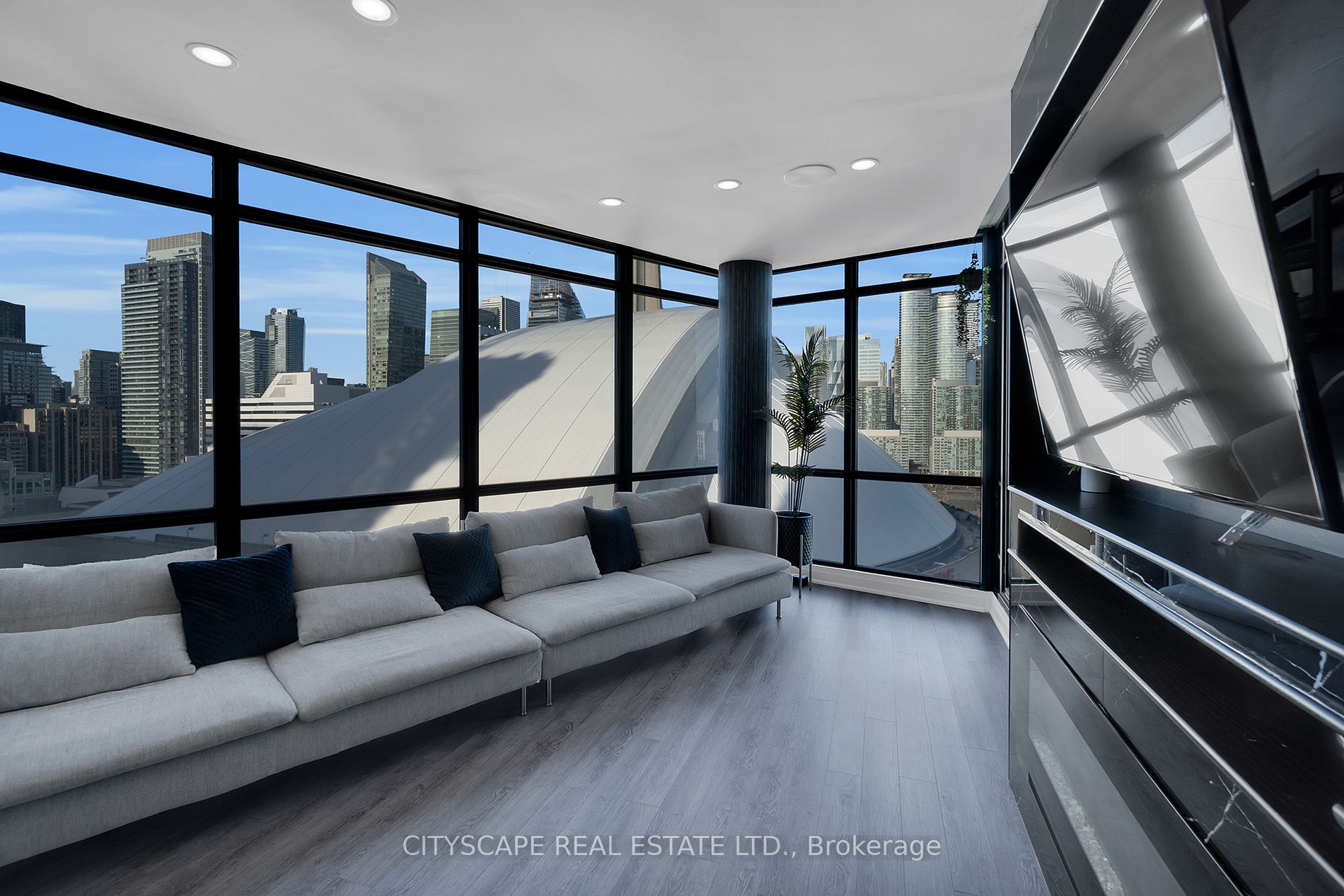 3 Navy Wharf Court N, #2308