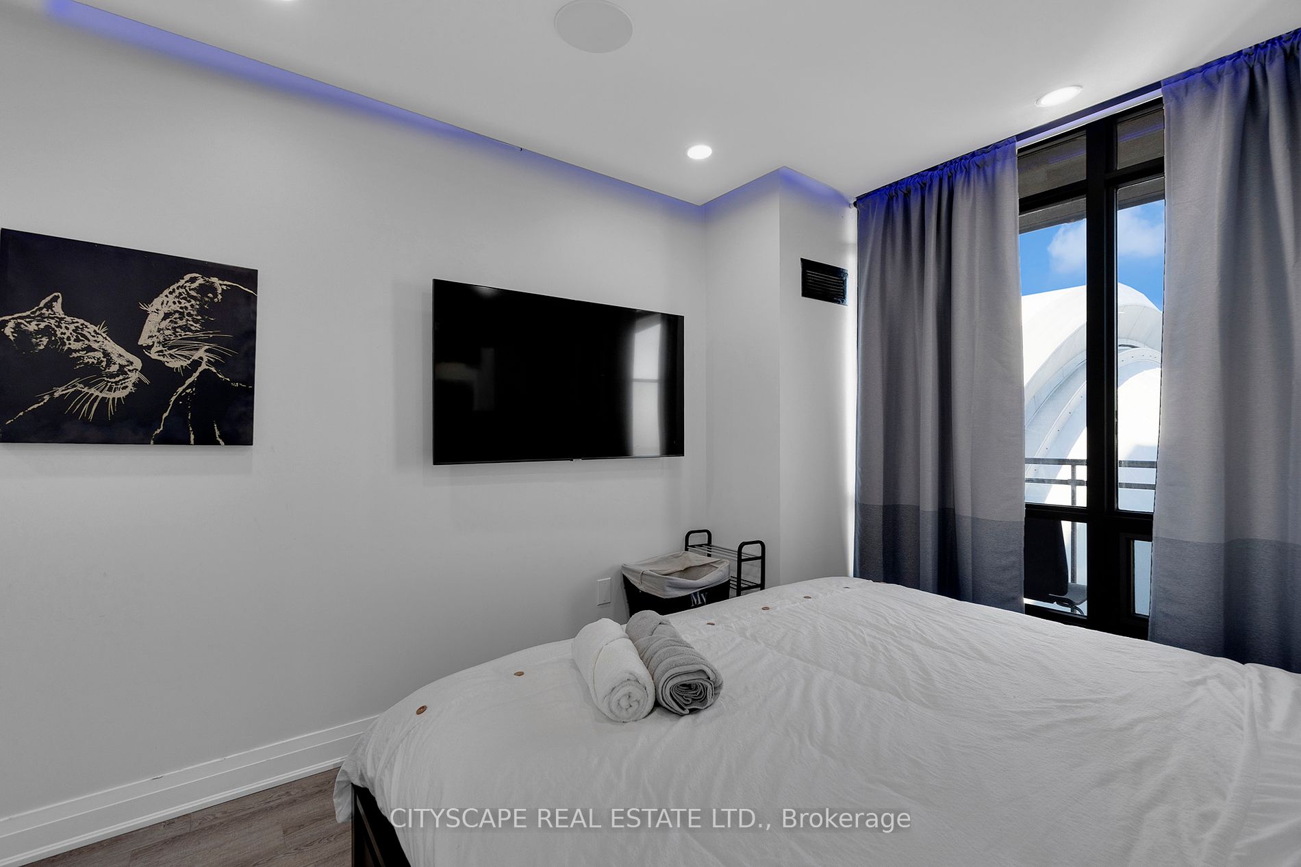 3 Navy Wharf Court N, #2308