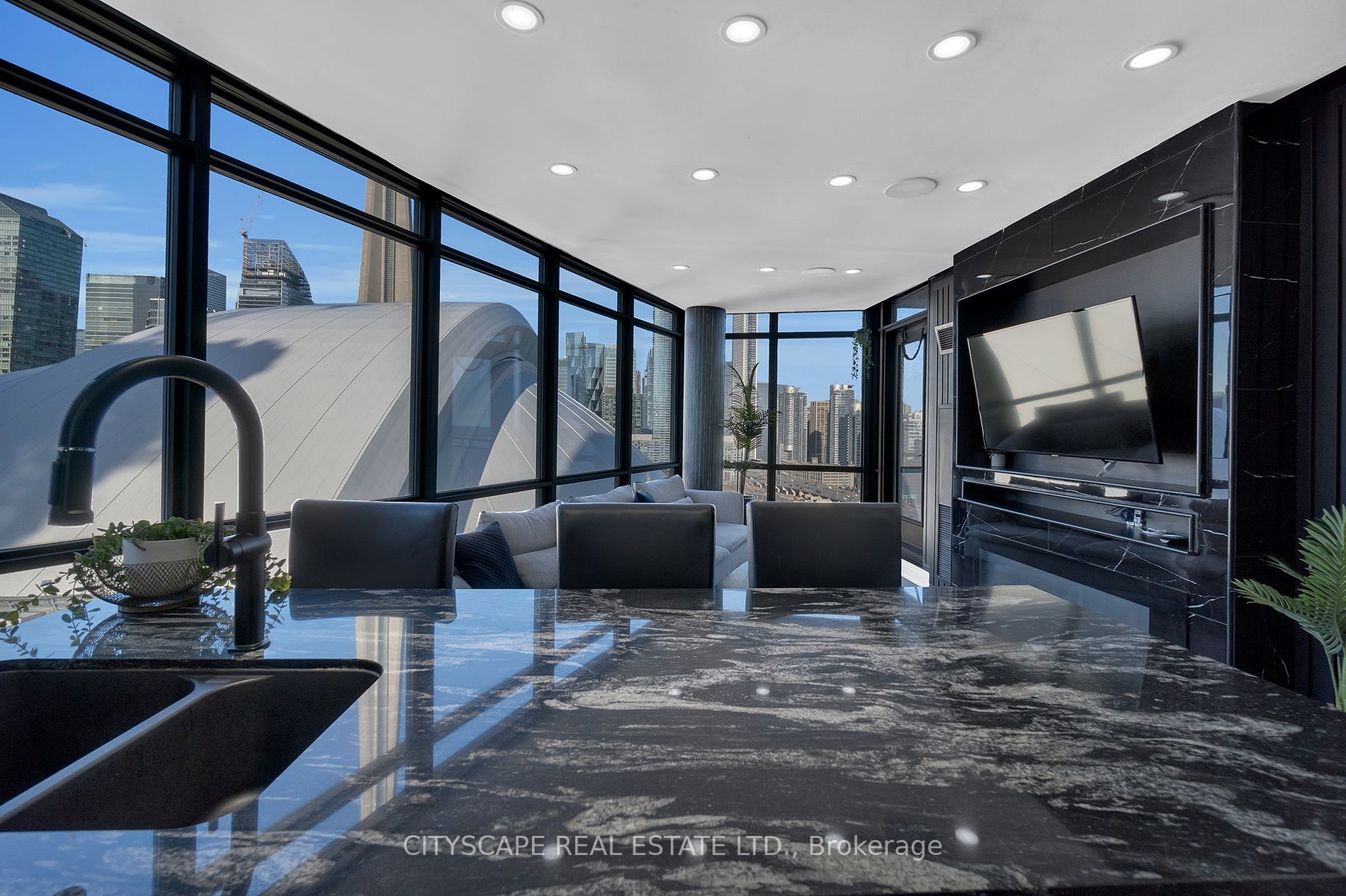 3 Navy Wharf Court N, #2308
