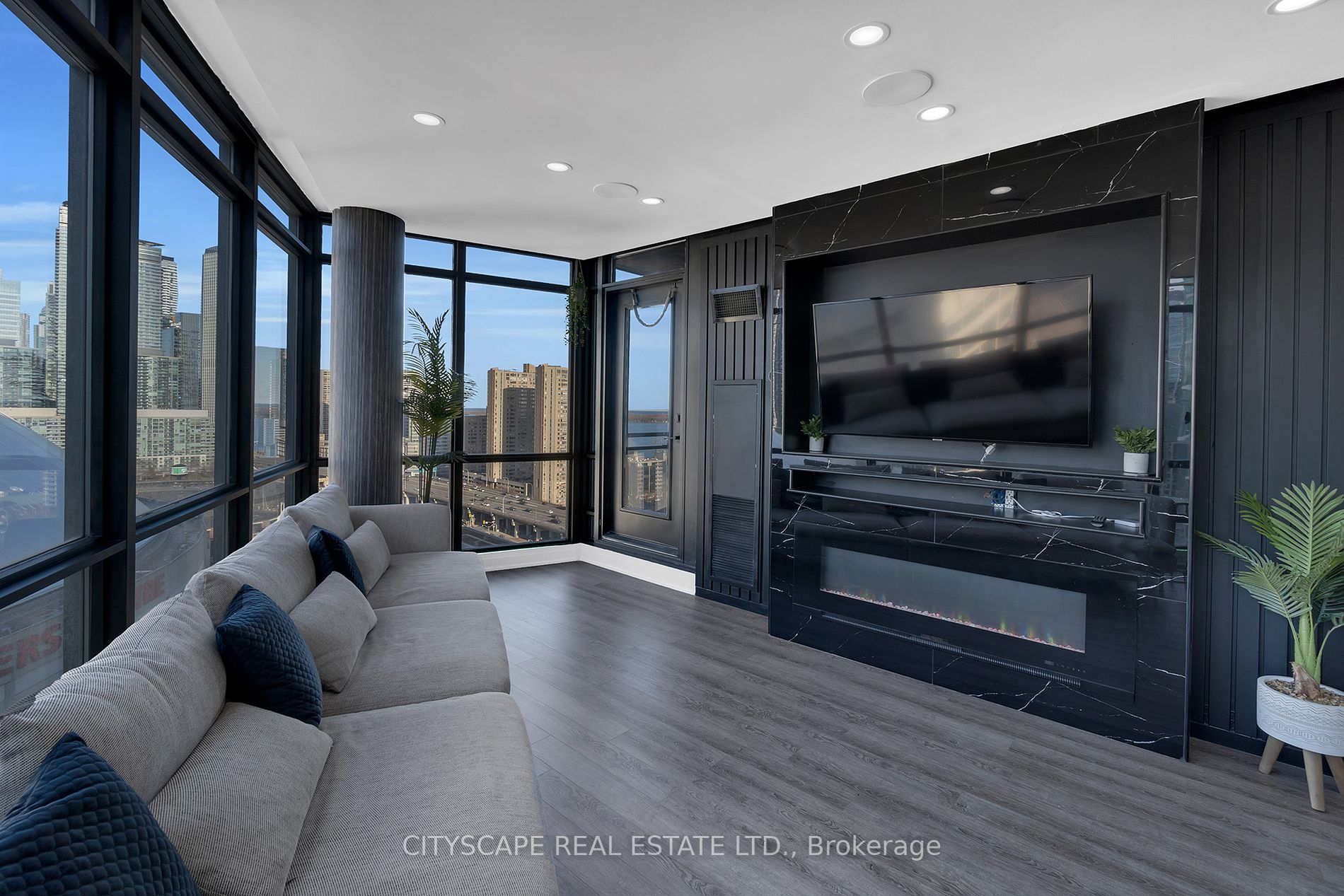 3 Navy Wharf Court N, #2308