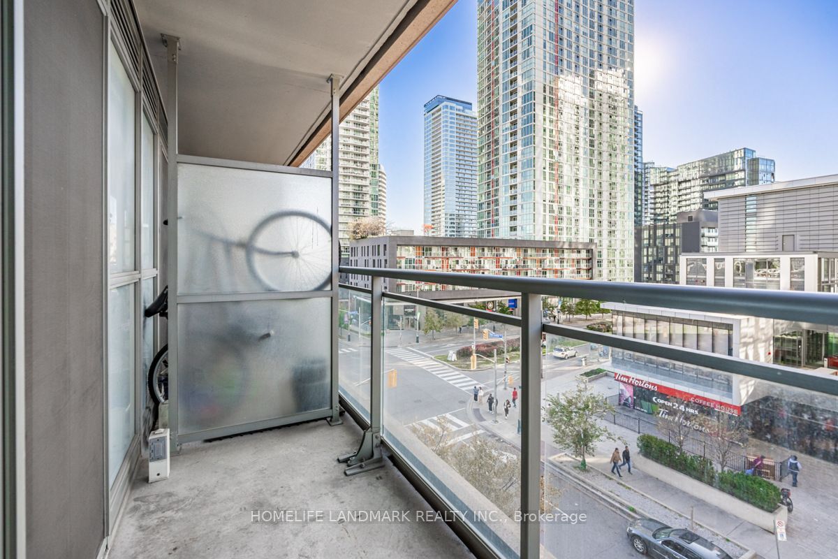 151 Dan Leckie Way, #506