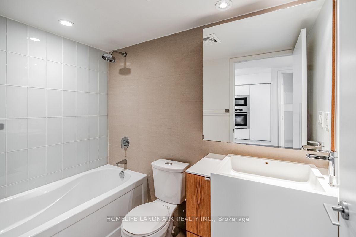 151 Dan Leckie Way, #506
