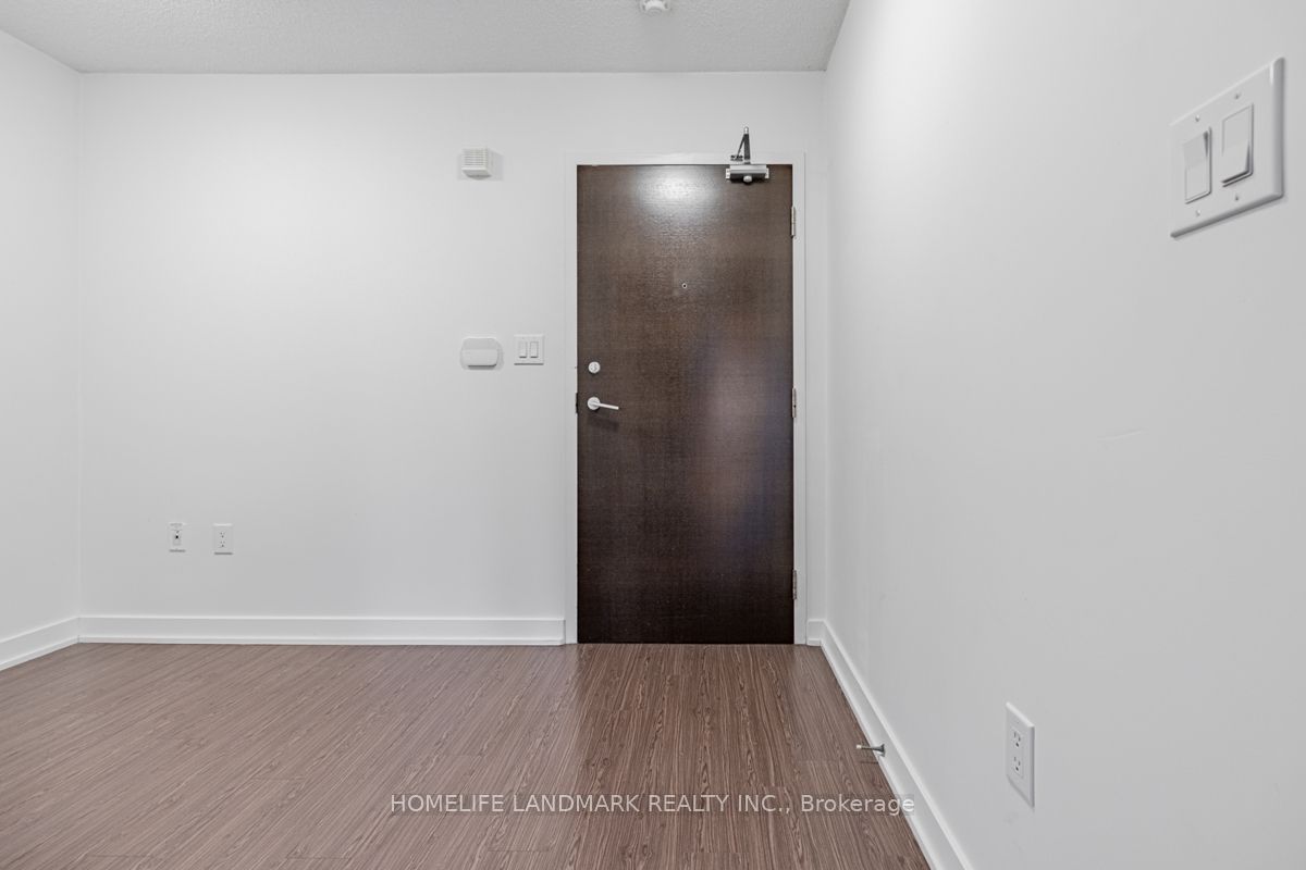 151 Dan Leckie Way, #506