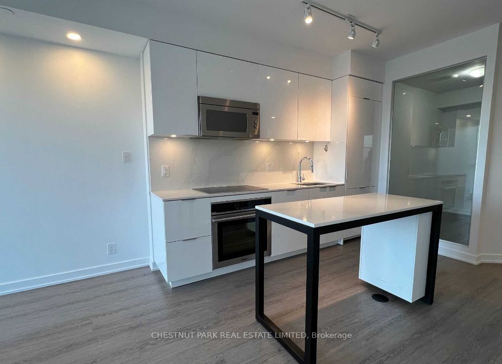 609 Avenue Road #1105
