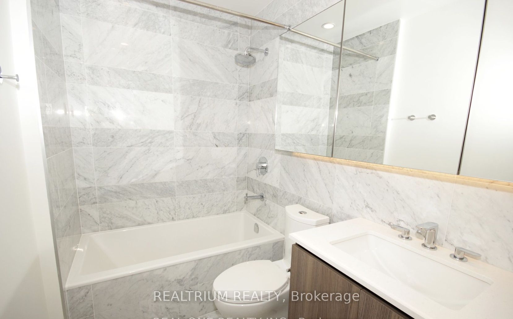19 Bathurst St, #3102