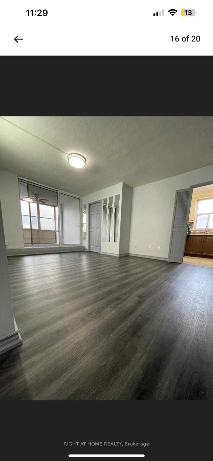 60 Pavane Linkway #914