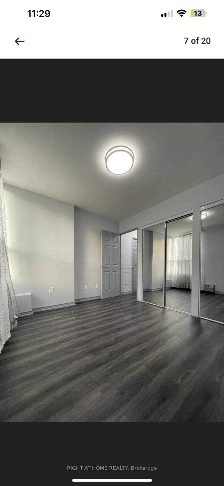 60 Pavane Linkway #914