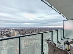 185 Roehampton Avenue #2805