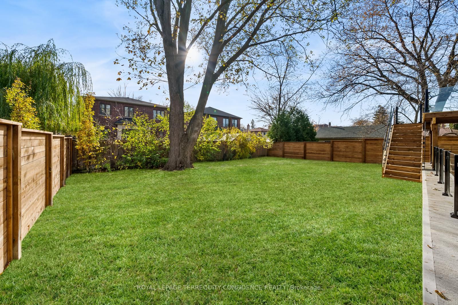 453 Hounslow Avenue
