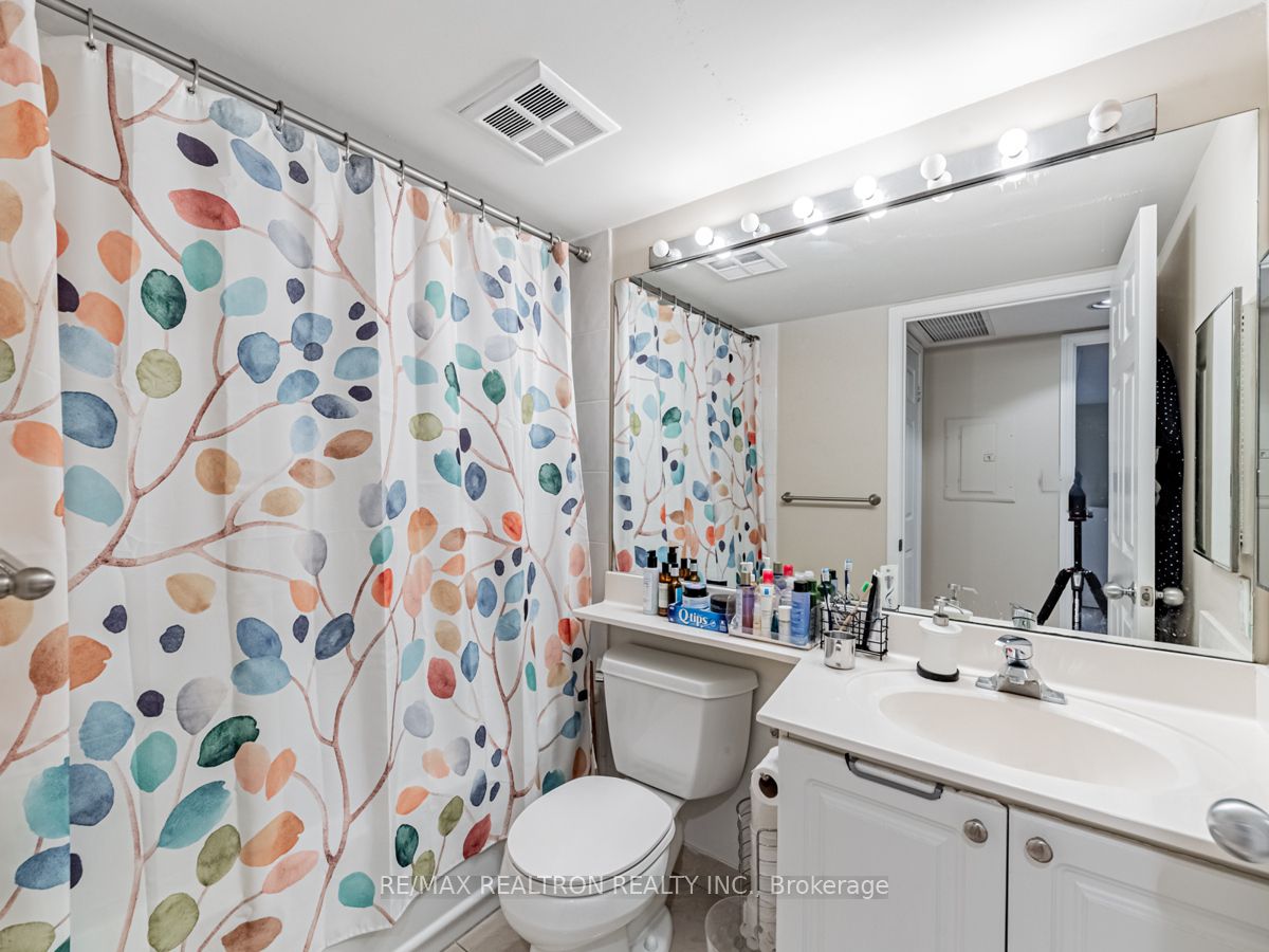 30 Harrison Garden Boulevard, #2509