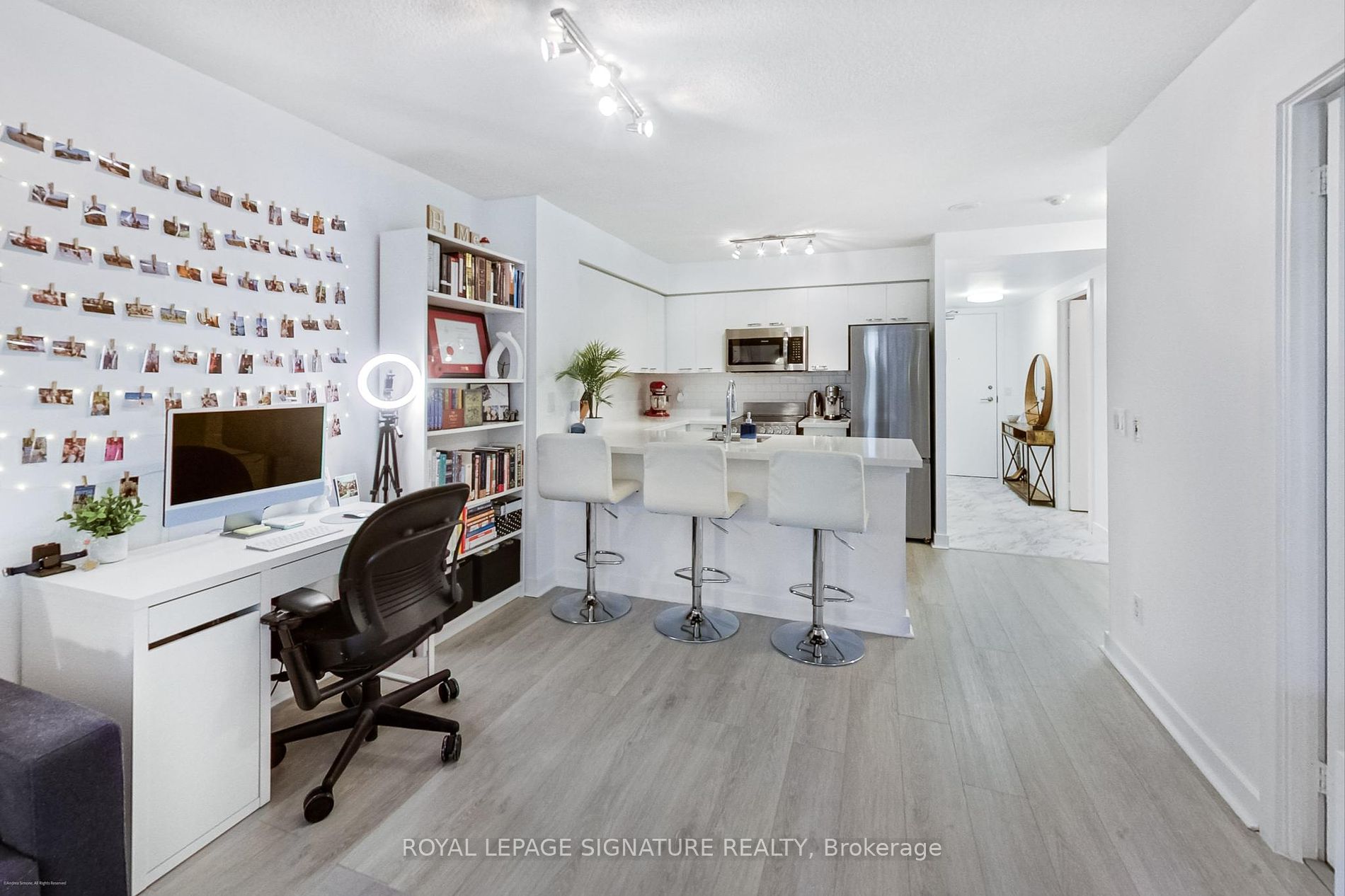 50 Lynn Williams St, #219