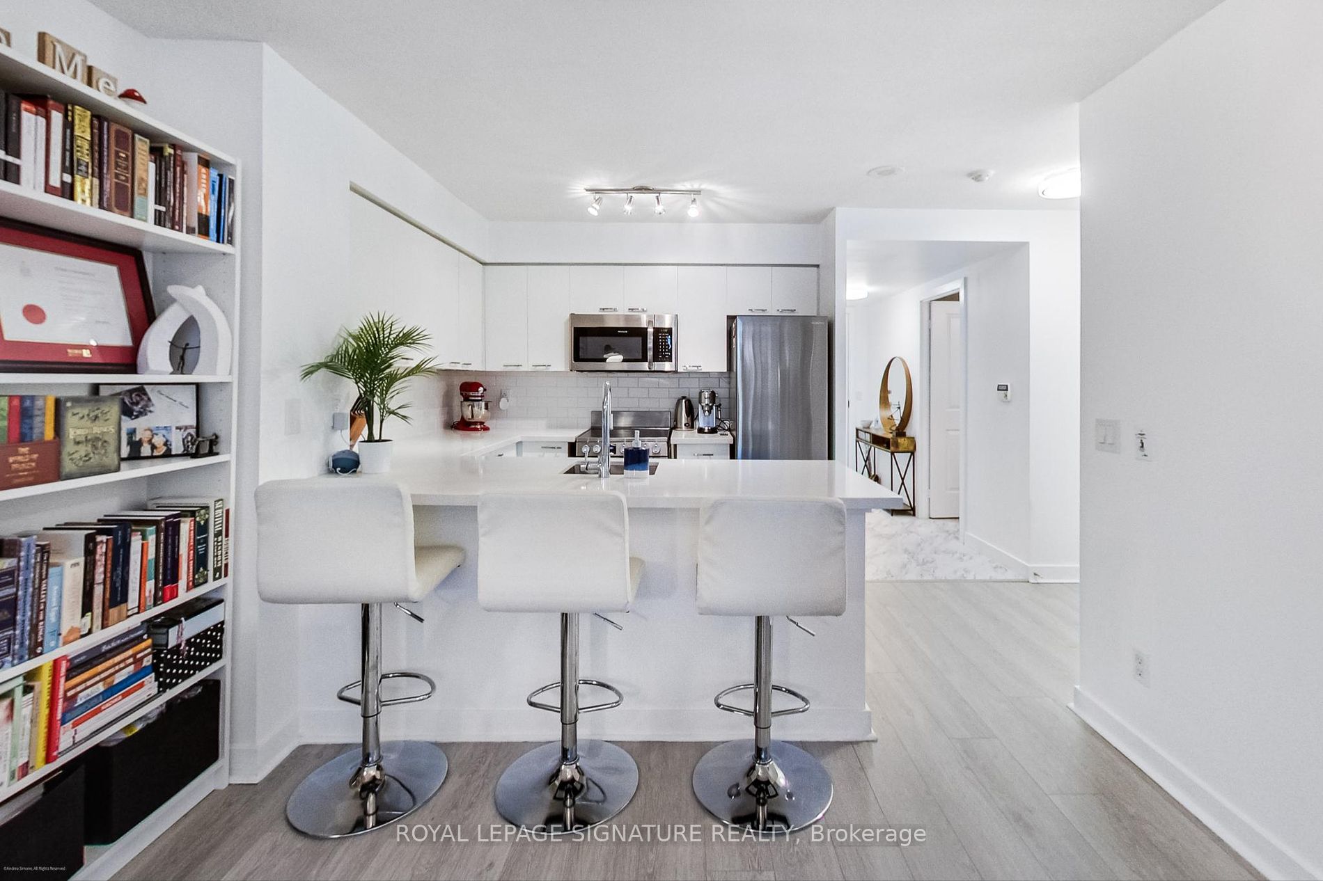 50 Lynn Williams St, #219