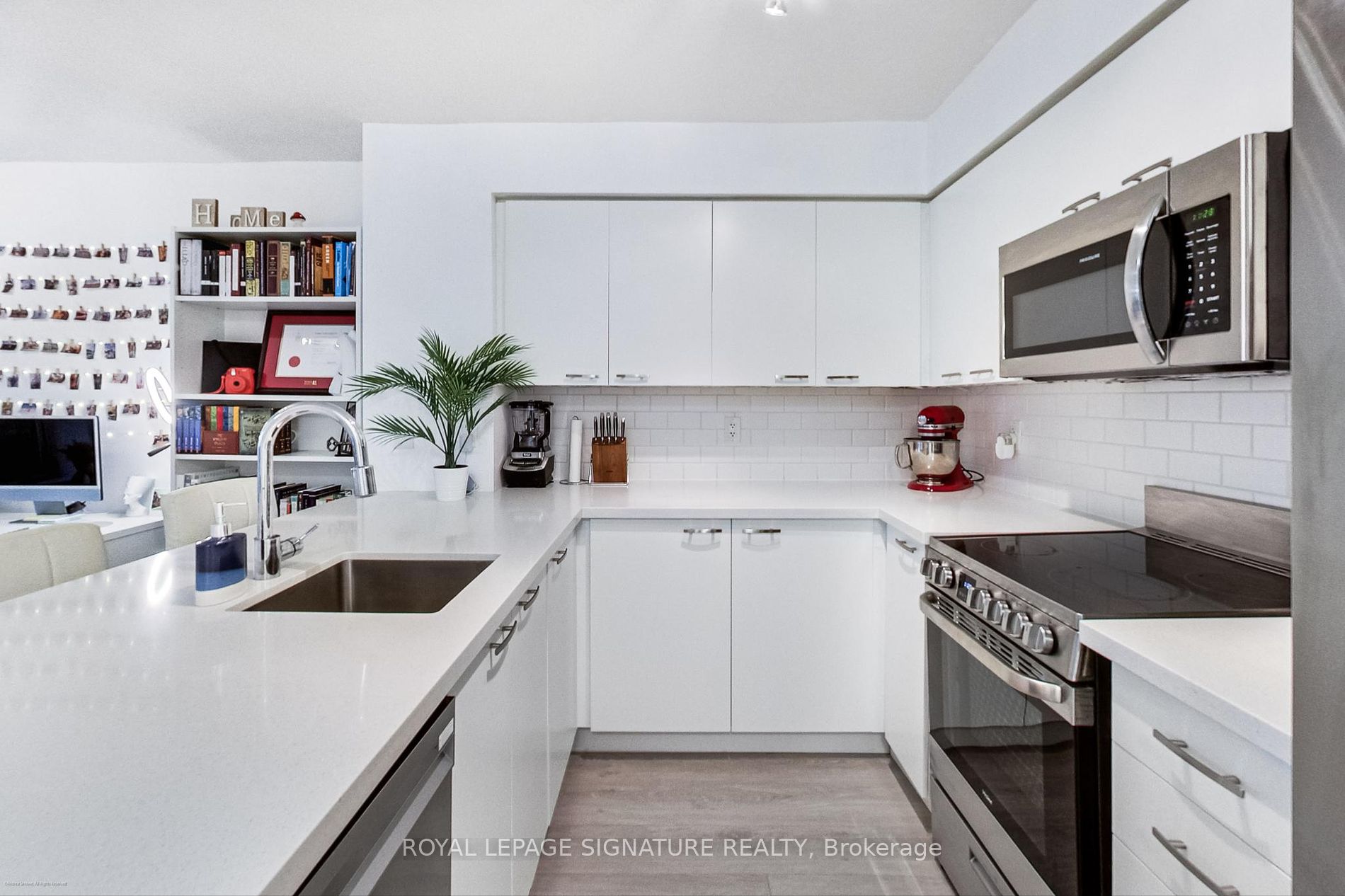 50 Lynn Williams St, #219