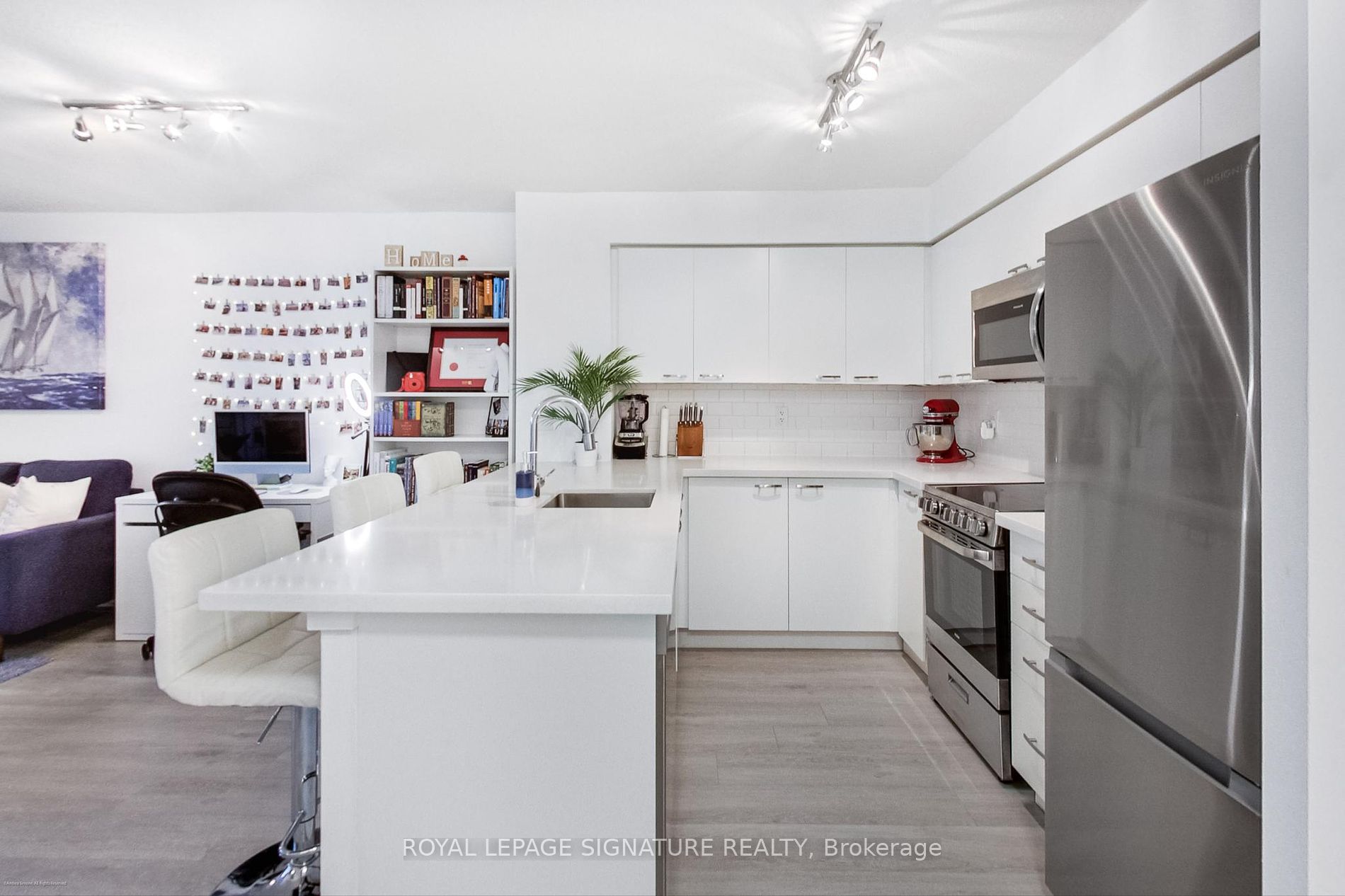 50 Lynn Williams St, #219