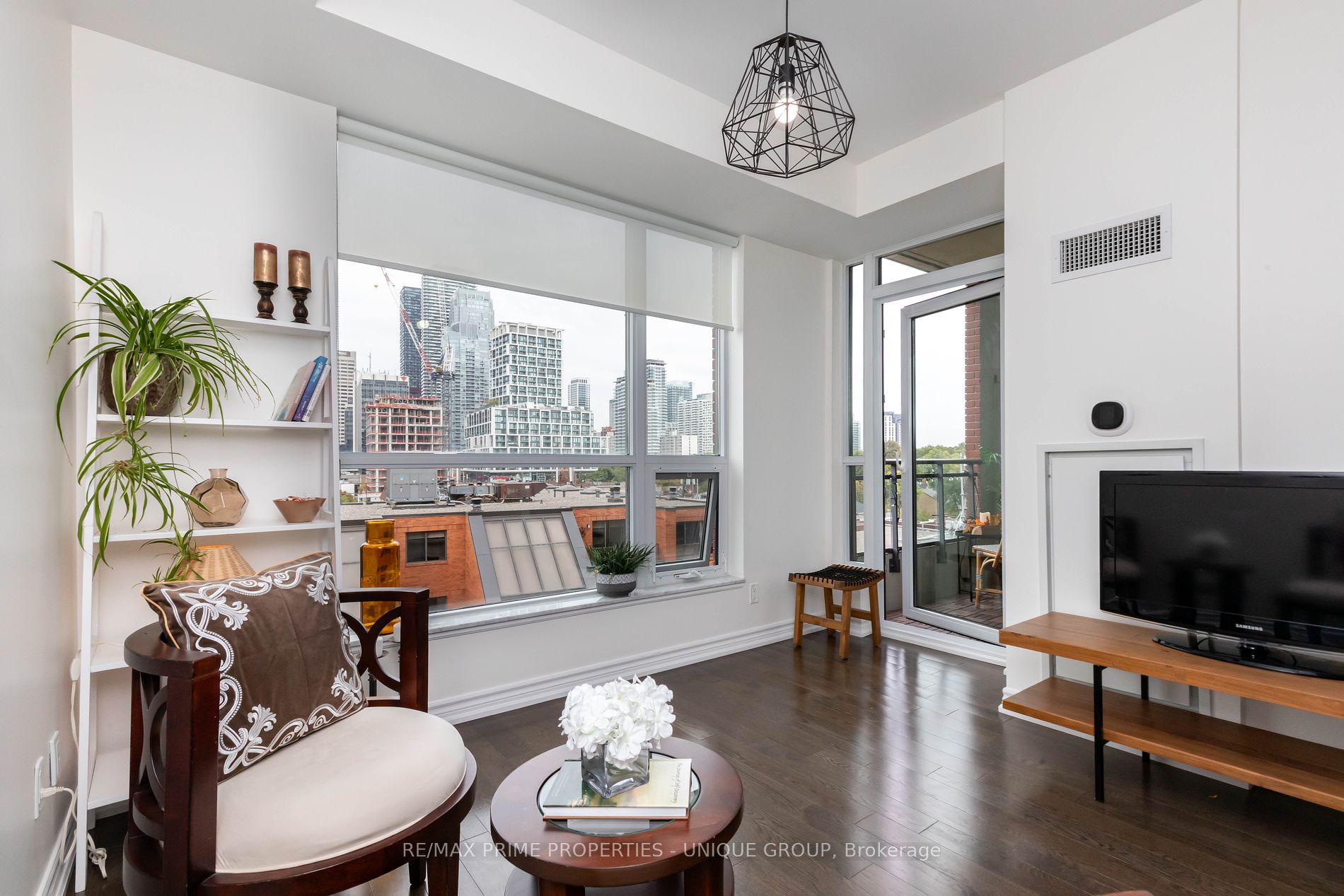 23 Glebe Rd W, #519