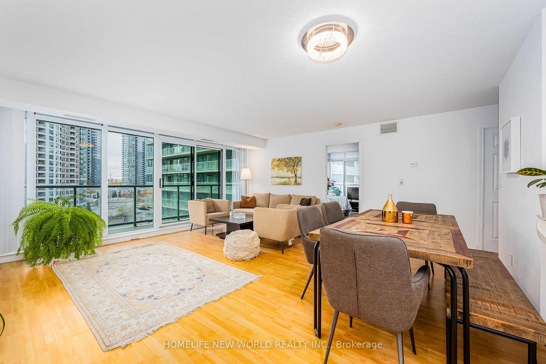 5500 Yonge Street, #710