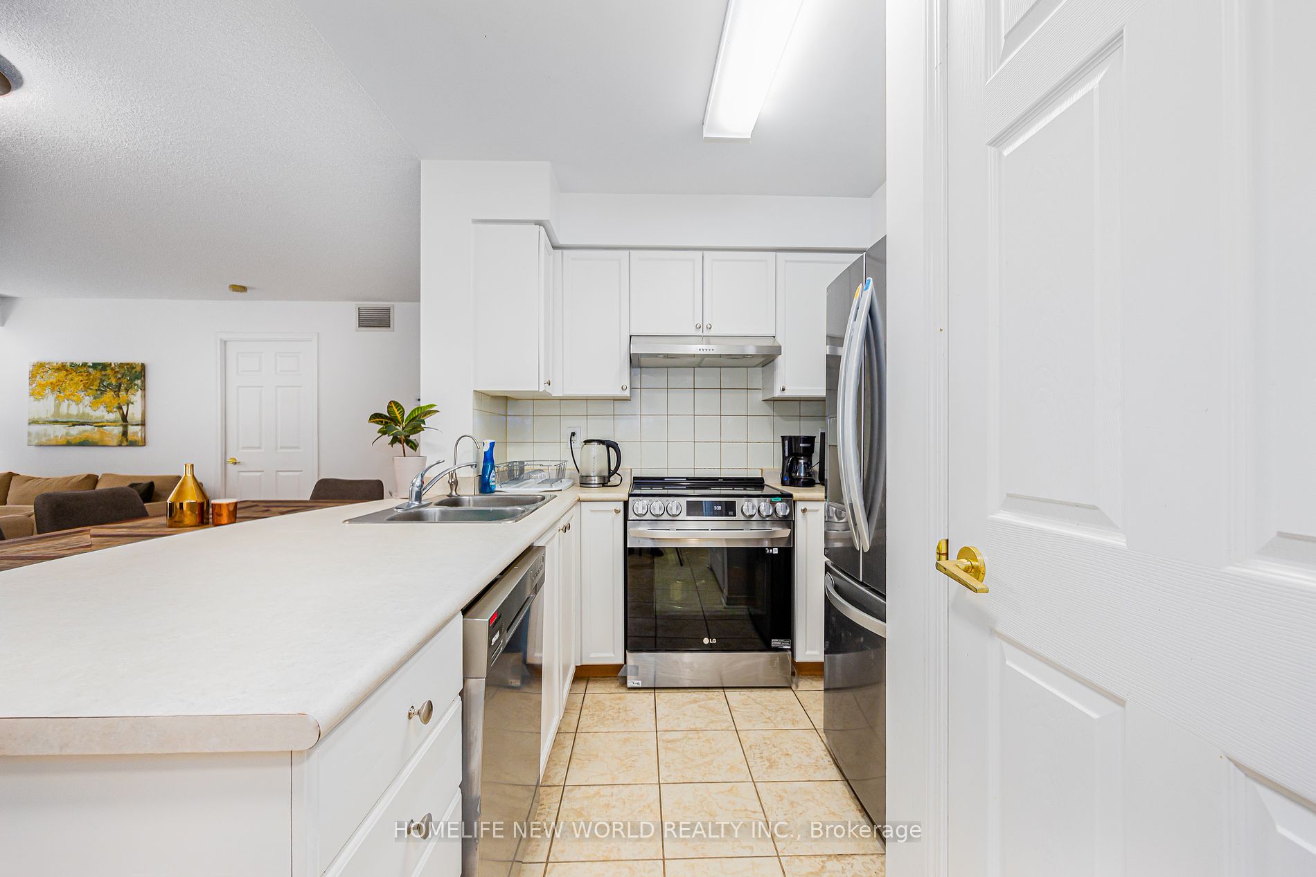 5500 Yonge Street, #710