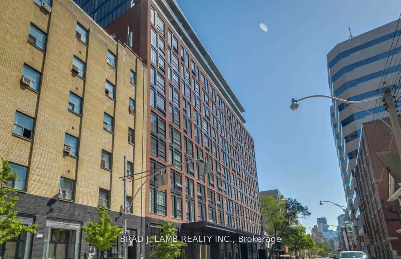 608 Richmond Street W, #811