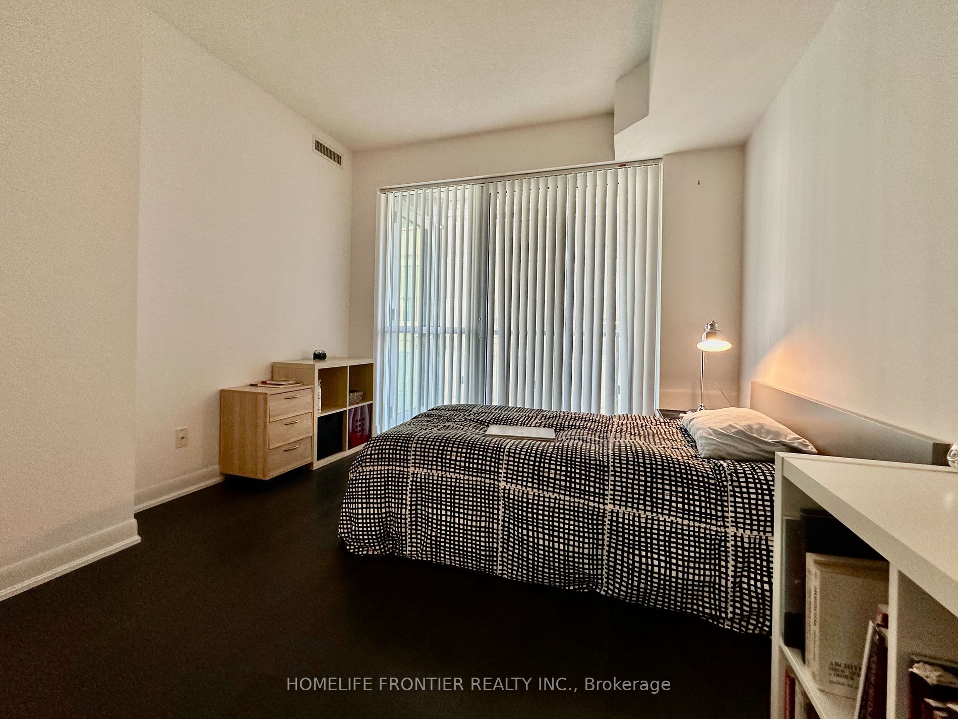 5168 Yonge St, #205