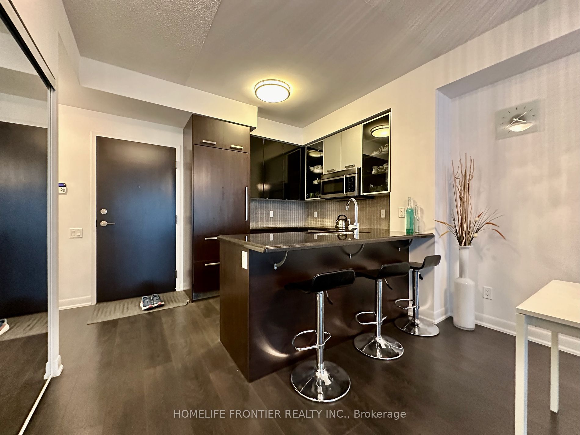 5168 Yonge St, #205