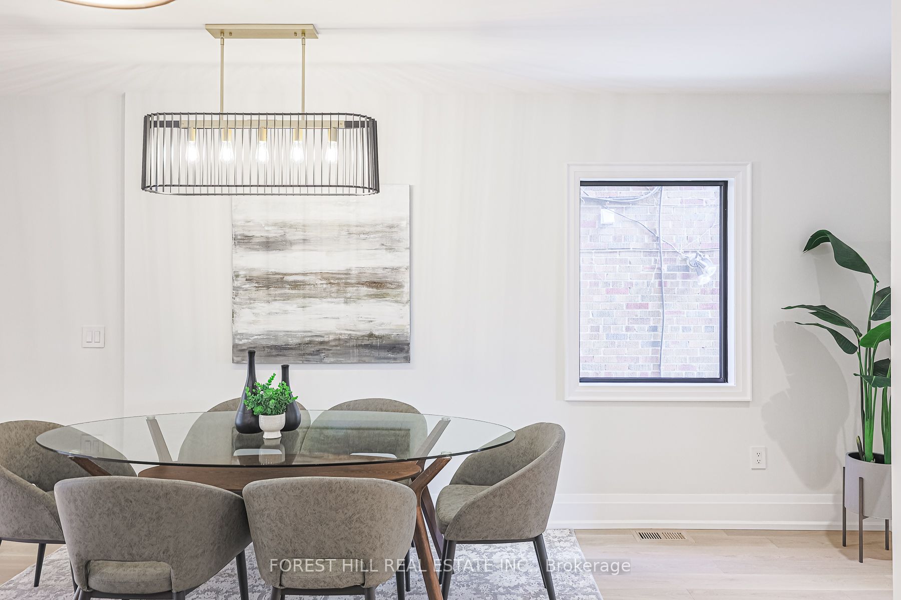 38 Burnaby Boulevard