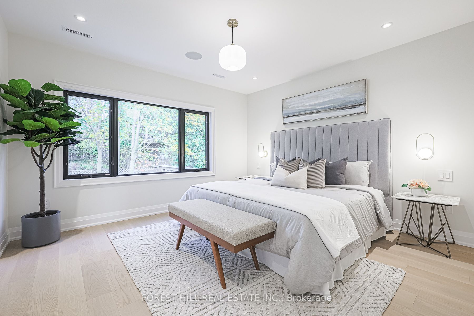 38 Burnaby Boulevard